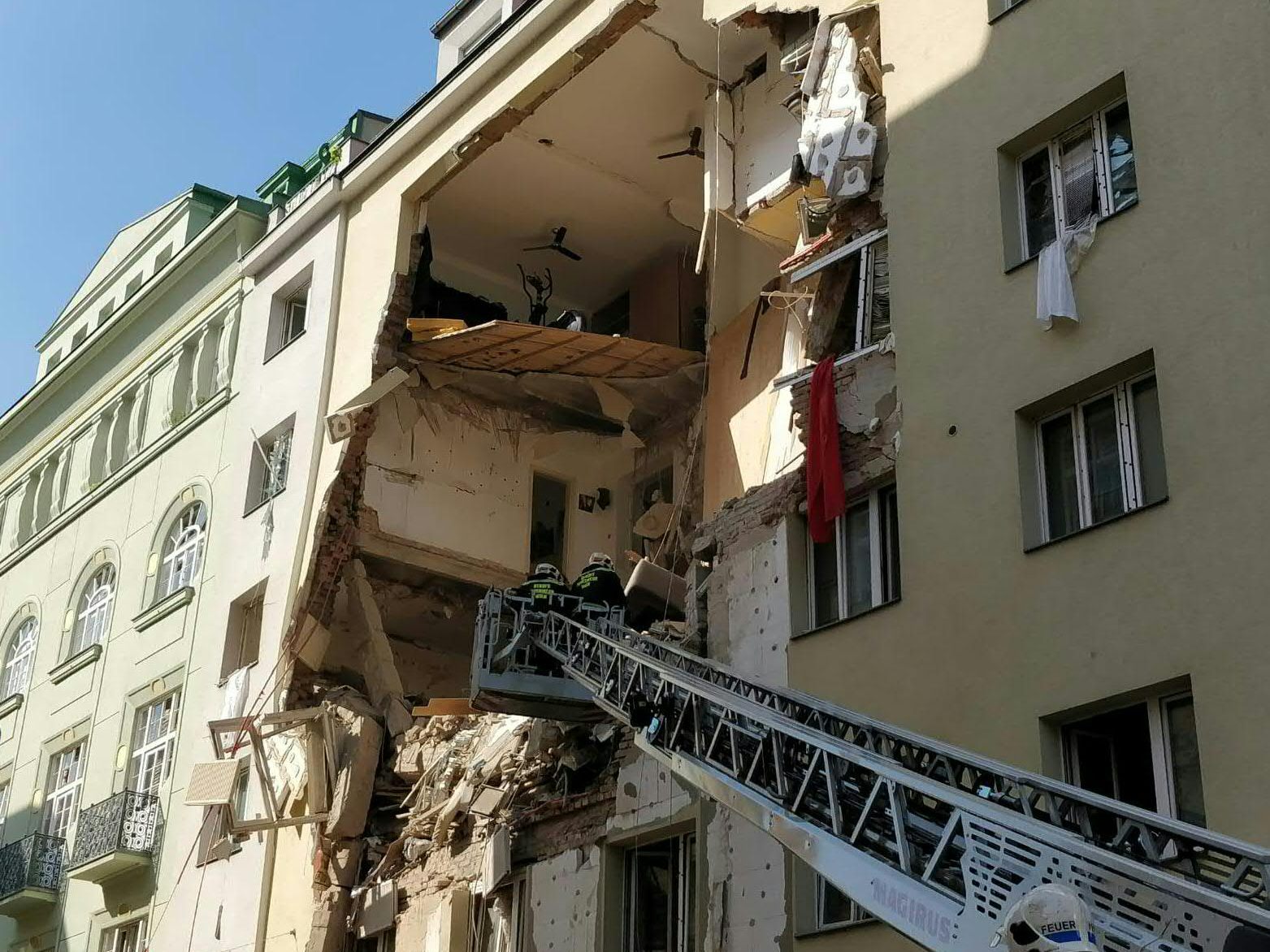 Ende Juni 2019 wurde das verwüstete Gebäude abgerissen. Ende Juni 2019 wurde das verwüstete Gebäude abgerissen.
