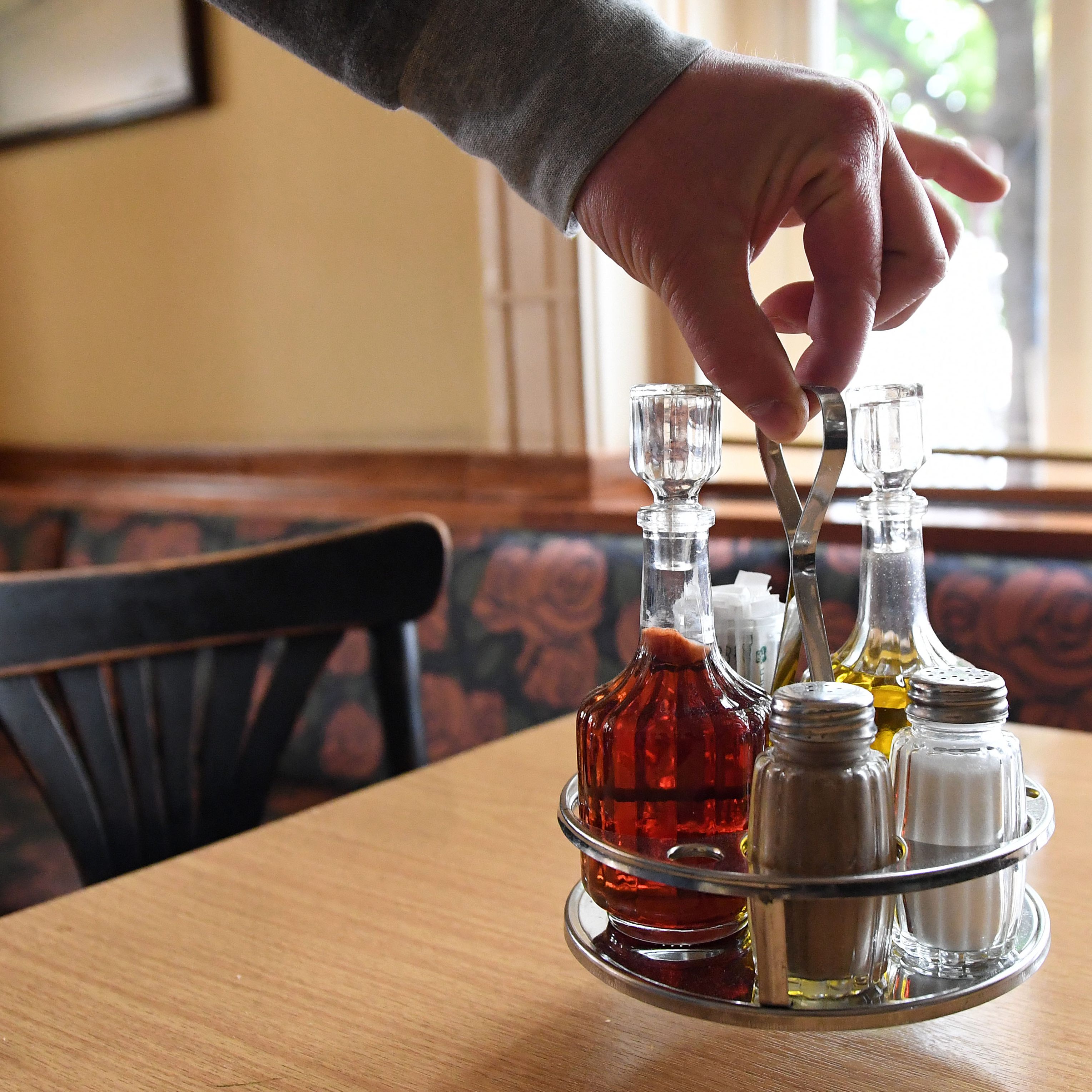 Konjunktur: Die Gastro-Öffnung blieb nicht ohne Auswirkung.