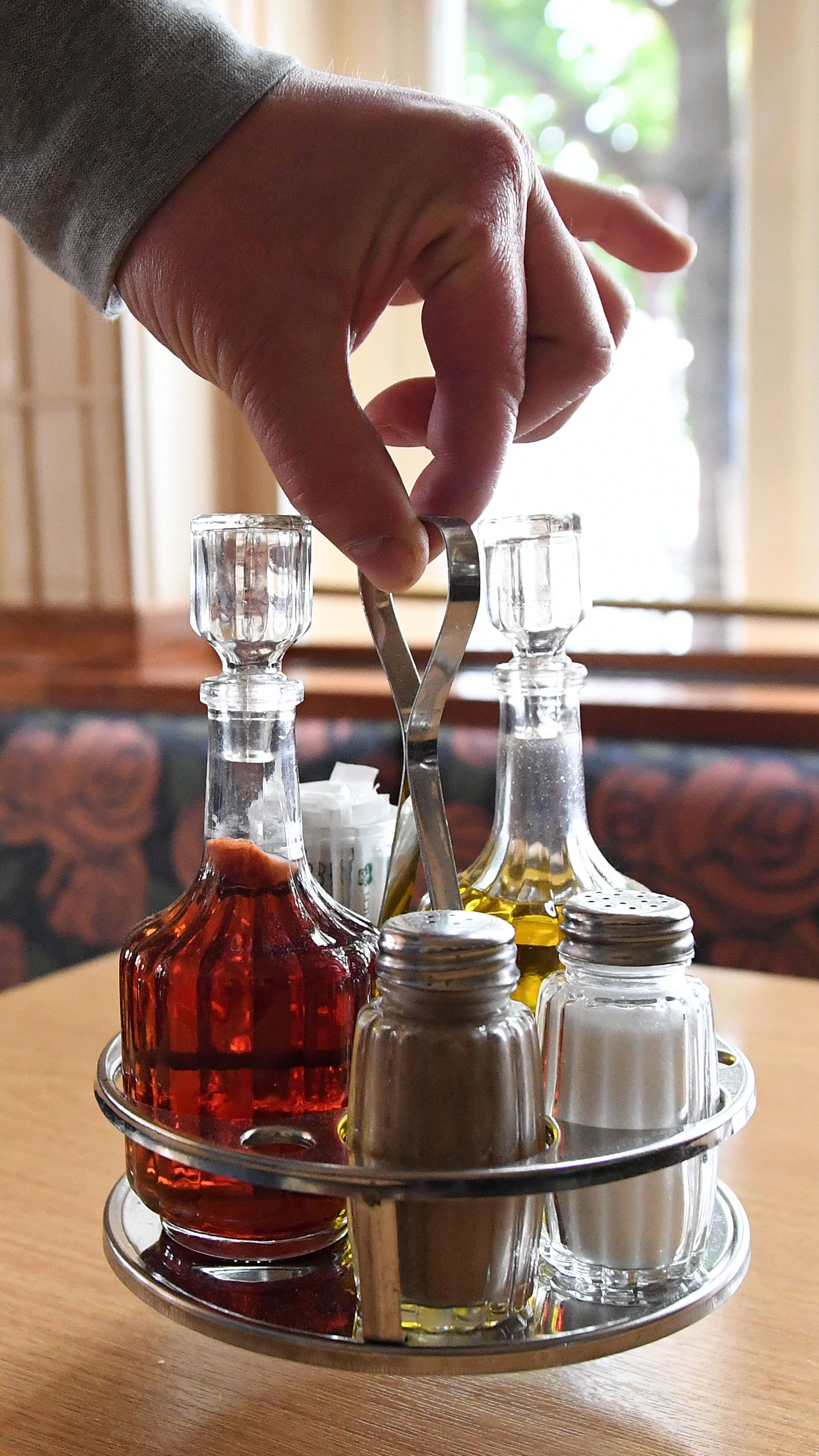 Konjunktur: Die Gastro-Öffnung blieb nicht ohne Auswirkung.