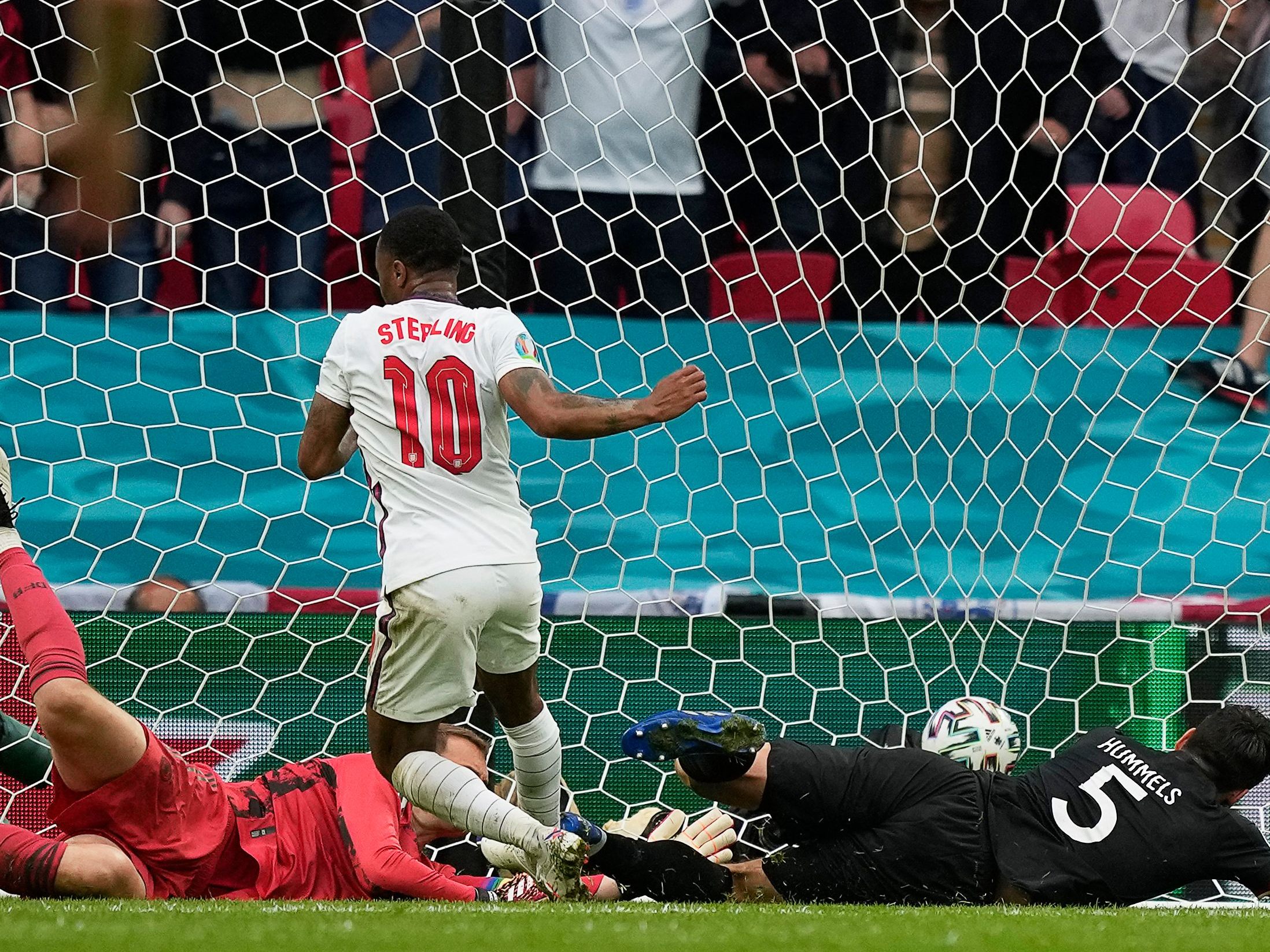 England kann auf einen EM-Triumph gegen Deutschland zurückblicken. England kann auf einen EM-Triumph gegen Deutschland zurückblicken.