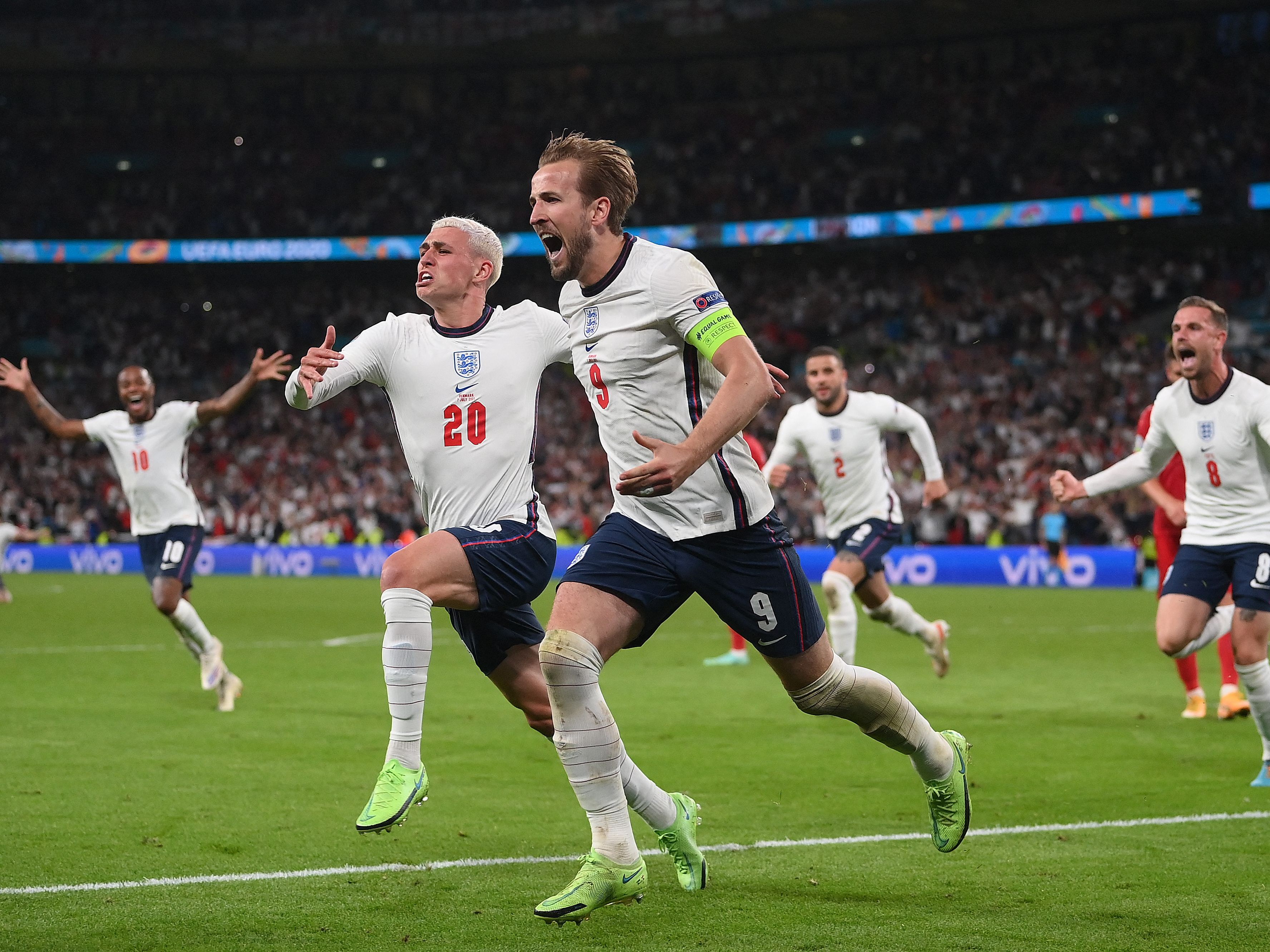 England stürmt in der Verlängerung mit einem 2:1-Sieg ins EM-Finale.