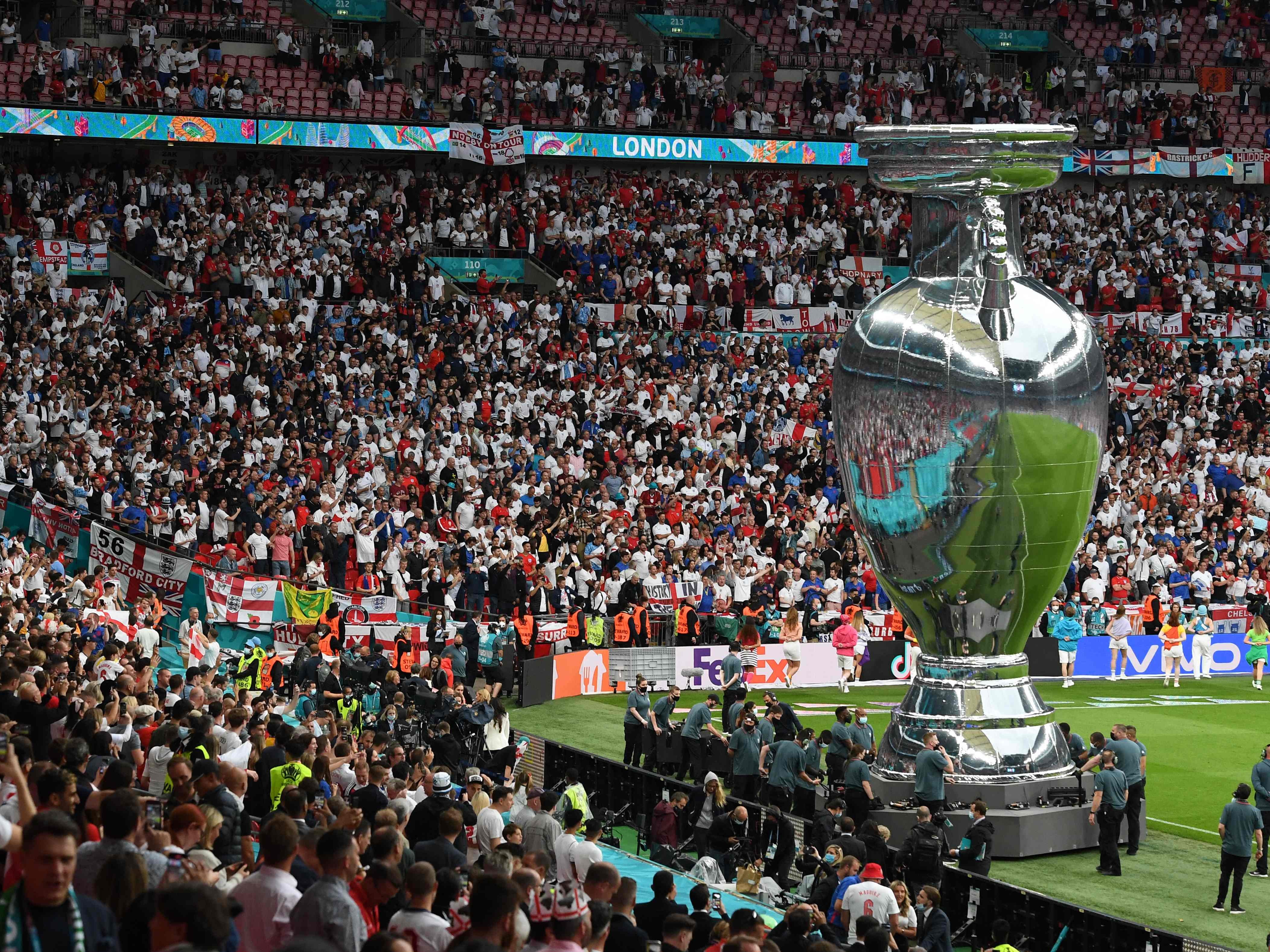 Fußball-EM: Eine WHO-Epidemiologin hat sich zu Wort gemeldet.