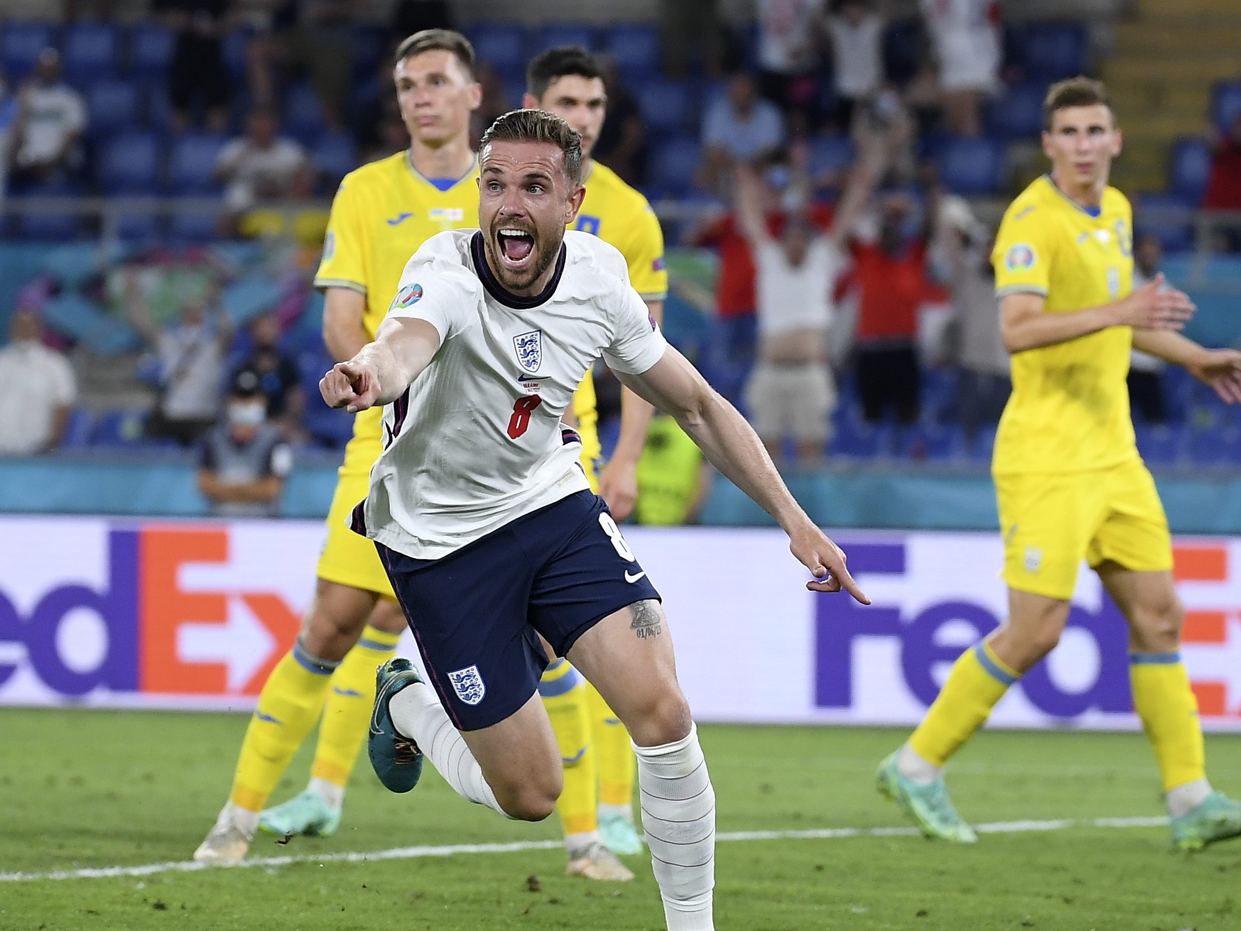 England entscheidet das EM-Viertelfinale gegen die schwachen Ukrainer mit 4:0 für sich. England entscheidet das EM-Viertelfinale gegen die schwachen Ukrainer mit 4:0 für sich.