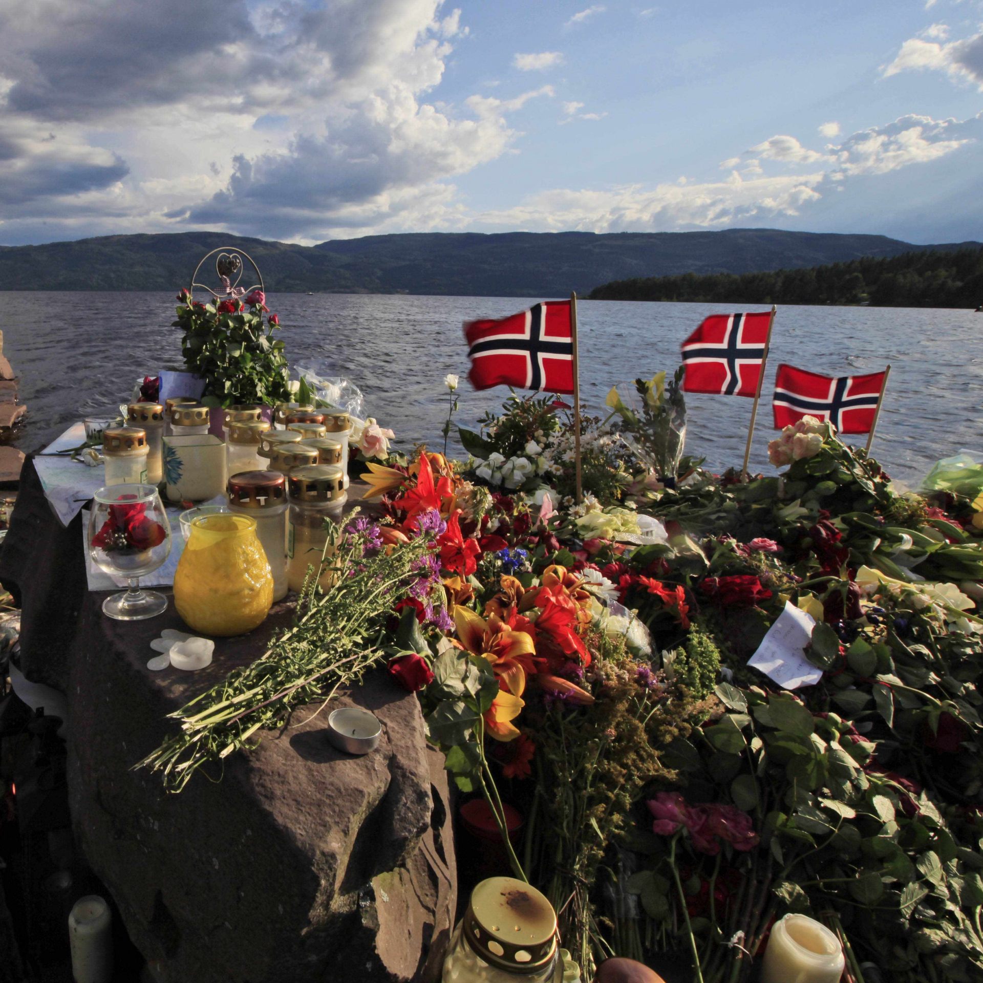 “Nie wieder 22. Juli” Norwegens Antwort auf den Terror Norwegen VOL.AT