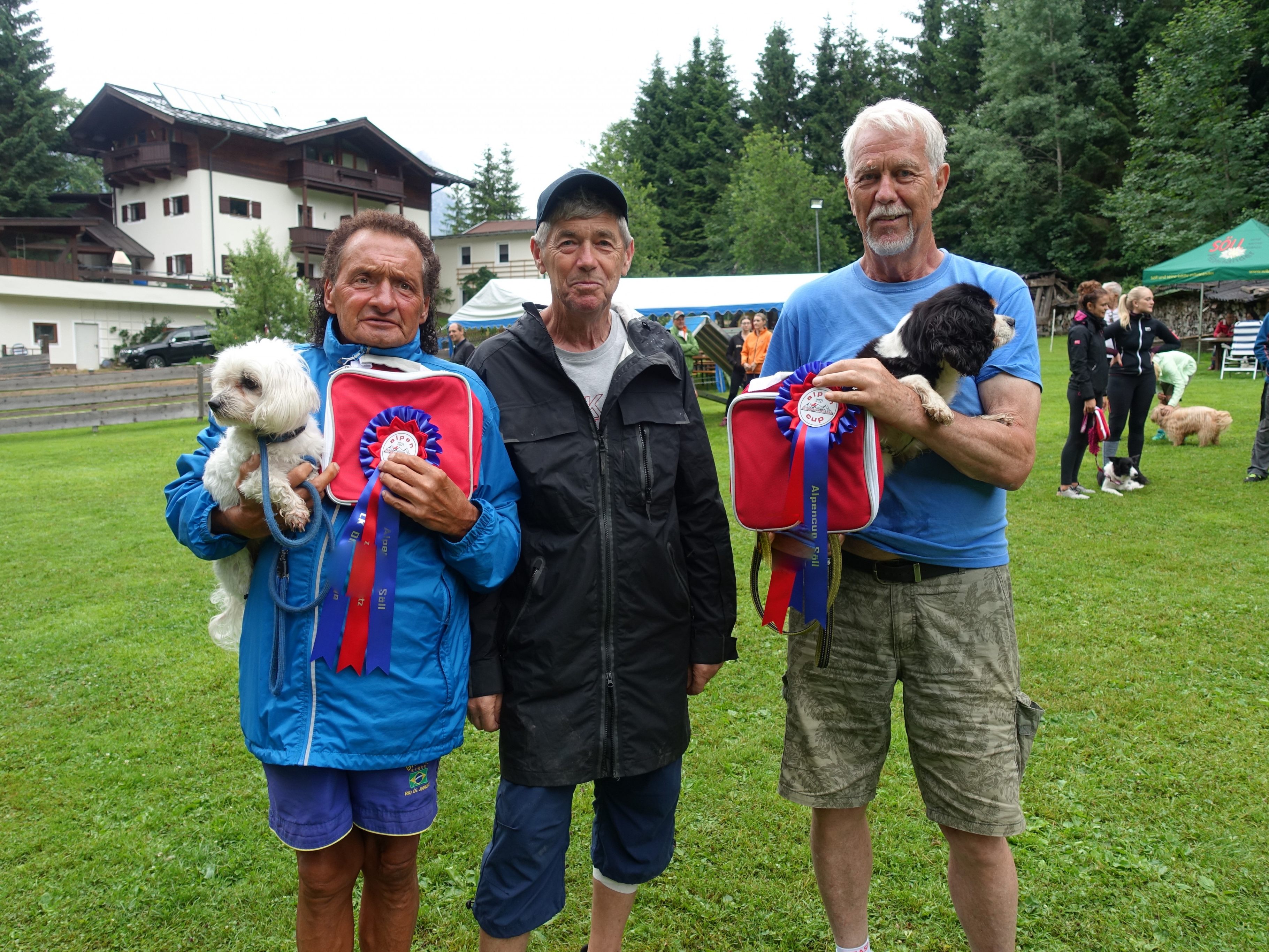 Büchel Werner mit Bella (re-li) Richterr Pöll, Da Silva (VHV Dornbirn)