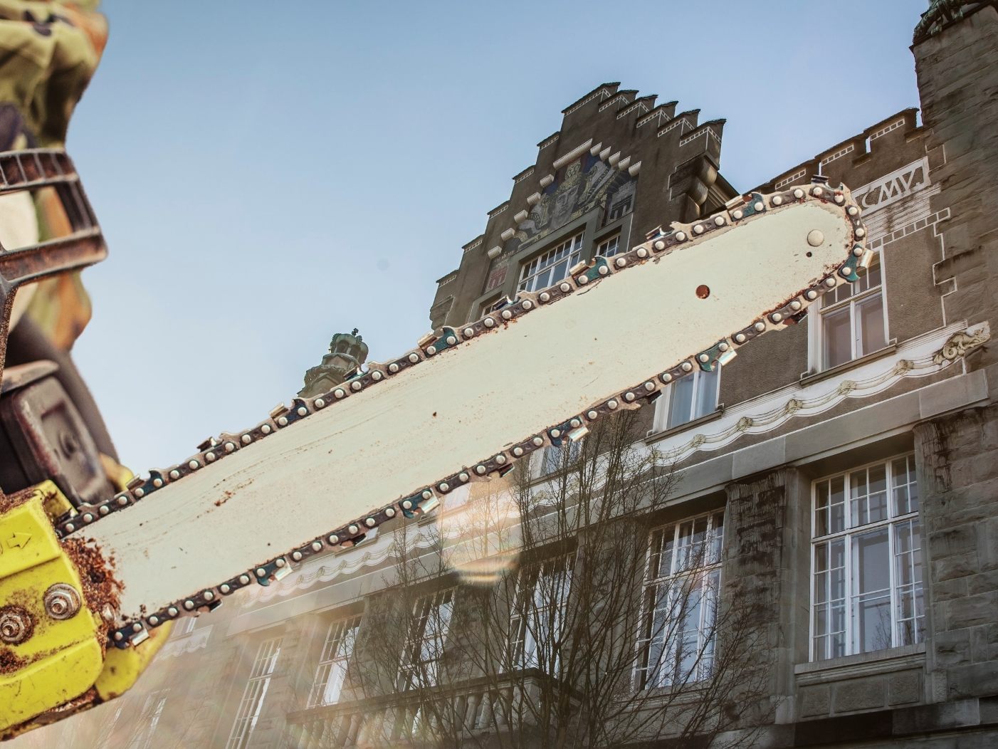 Im Mai kam es in Höchst zu einem, an und für sich harmlosen Streit zwischen zwei Jugendlichen. Im Mai kam es in Höchst zu einem, an und für sich harmlosen Streit zwischen zwei Jugendlichen.
