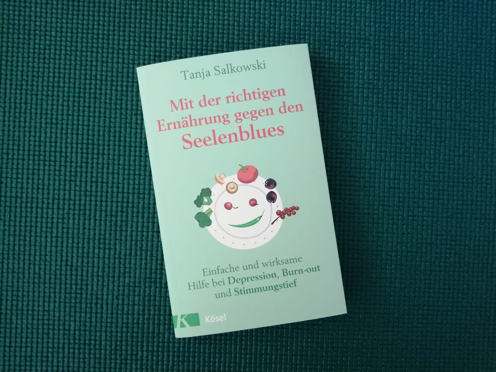 Tanja Salkowski zeigt auf, wie man mit der richtigen Ernährung dem Seelenblues den Kampf ansagen kann Tanja Salkowski zeigt auf, wie man mit der richtigen Ernährung dem Seelenblues den Kampf ansagen kann
