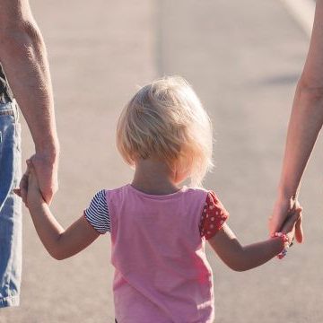 Klagen über Verzögerungen bei Auszahlung der Familienbeihilfe.