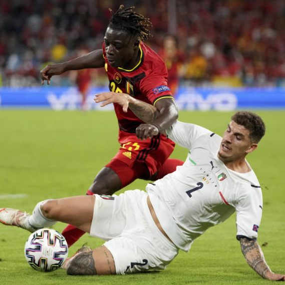 Italien behält knapp die Oberhand