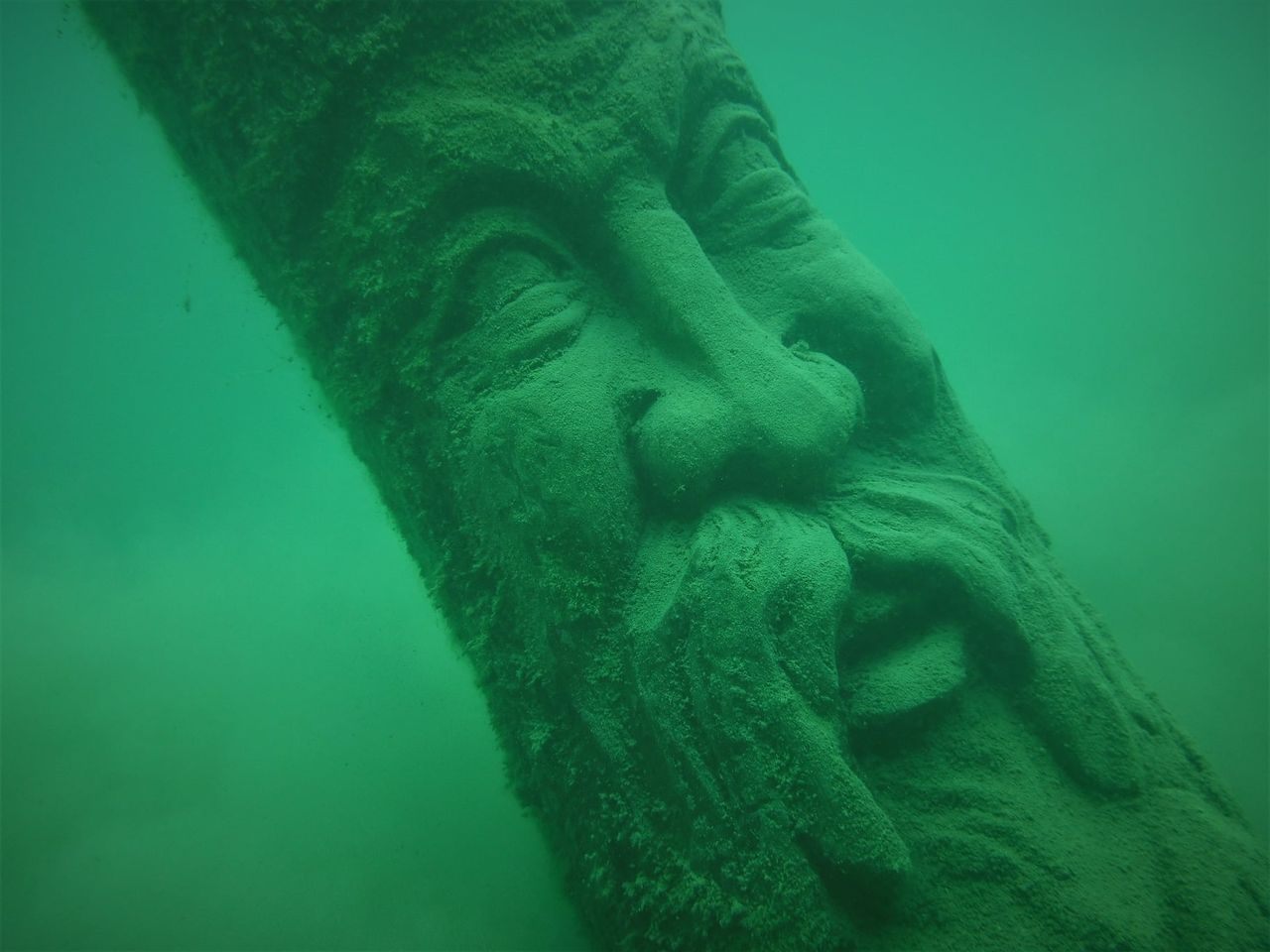 Gefunden! Der Holzmichl im Urisee Gefunden! Der Holzmichl im Urisee