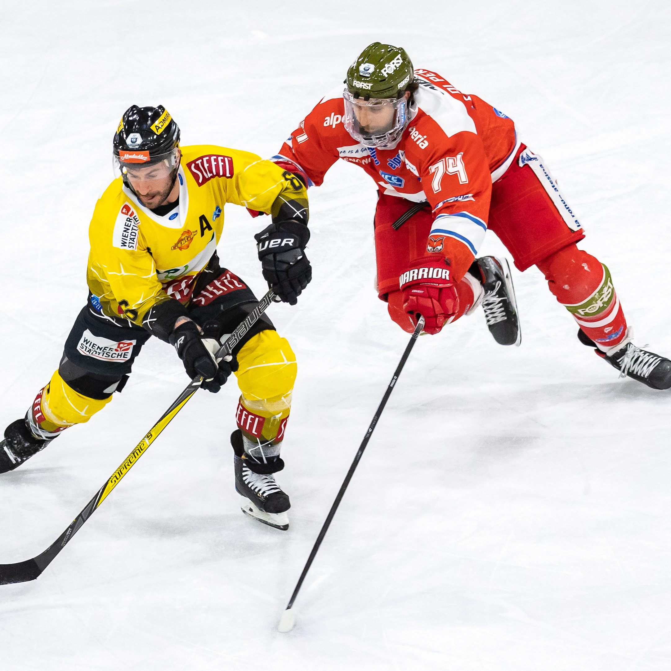 Rafael Rotter (in gelb) verlässt die Vienna Capitals nach 13 Saisonen.