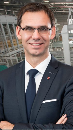 Landeshauptmann Markus Wallner betont Wichtigkeit der Branchenvielfalt für Widerstandsfähigkeit der Wirtschaft.