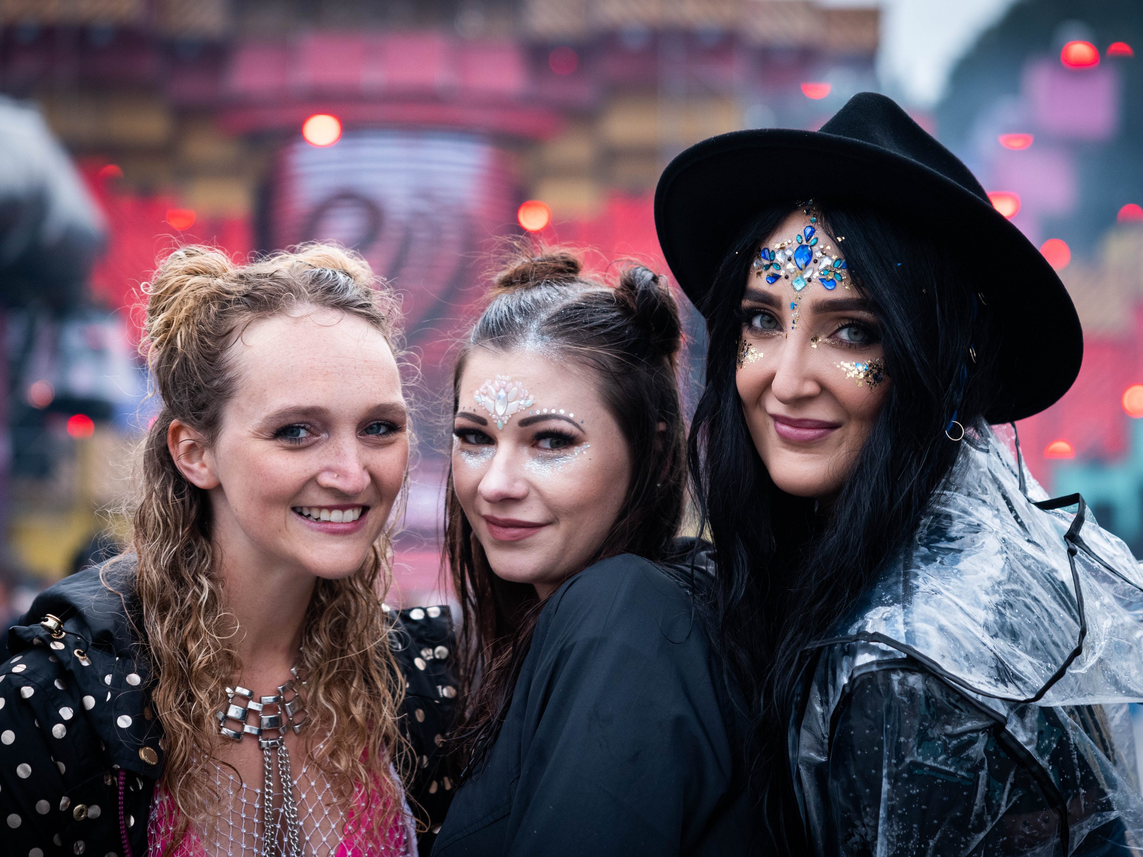 Glückliche Besucher: Heuer konnte das Electric Love Festival stattfinden - wenn auch anders wie gewohnt. Glückliche Besucher: Heuer konnte das Electric Love Festival stattfinden - wenn auch anders wie gewohnt.