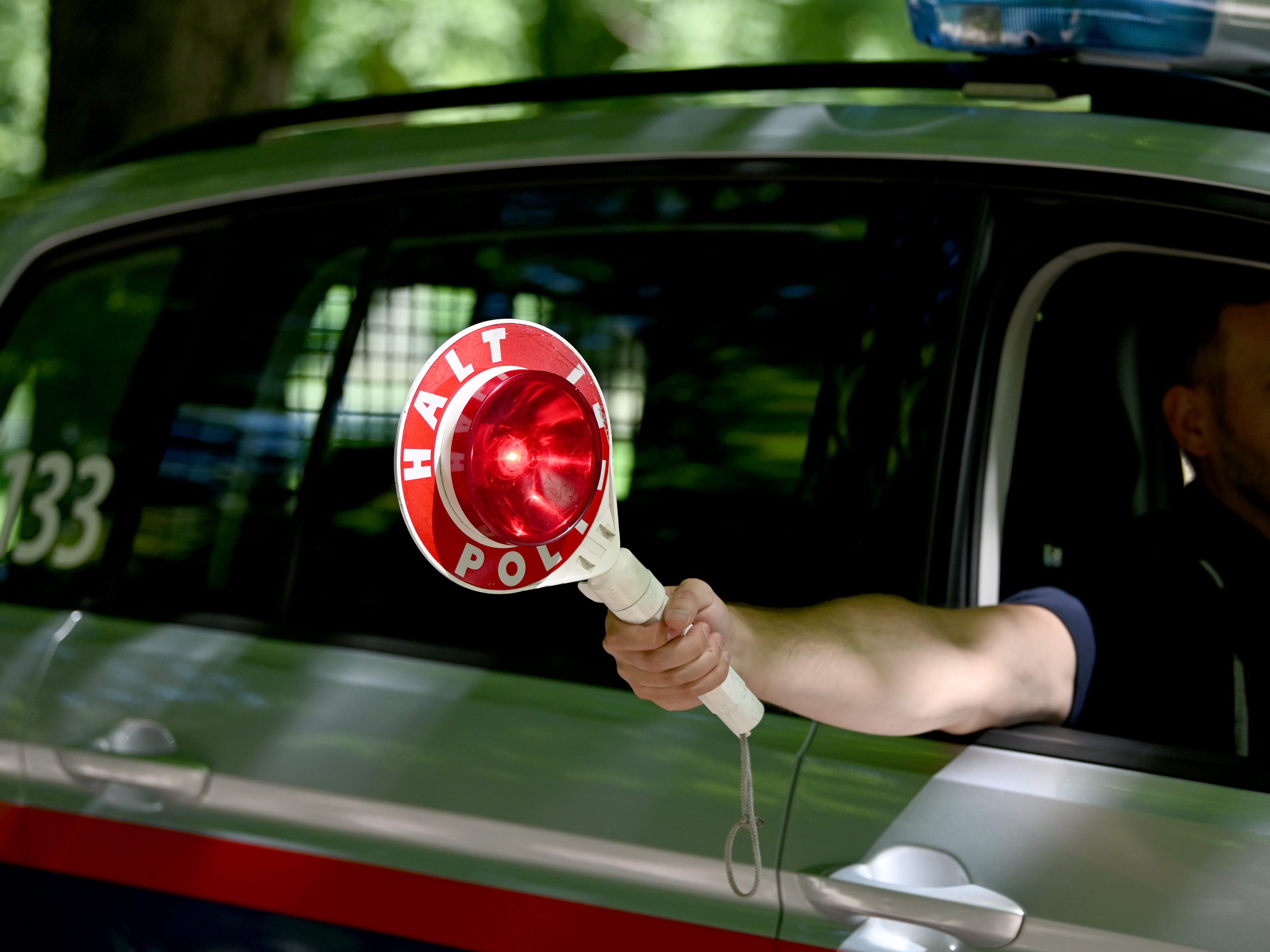 Die Polizei zog einige Drogen- und Alkolenker aus dem Verkehr. Die Polizei zog einige Drogen- und Alkolenker aus dem Verkehr.