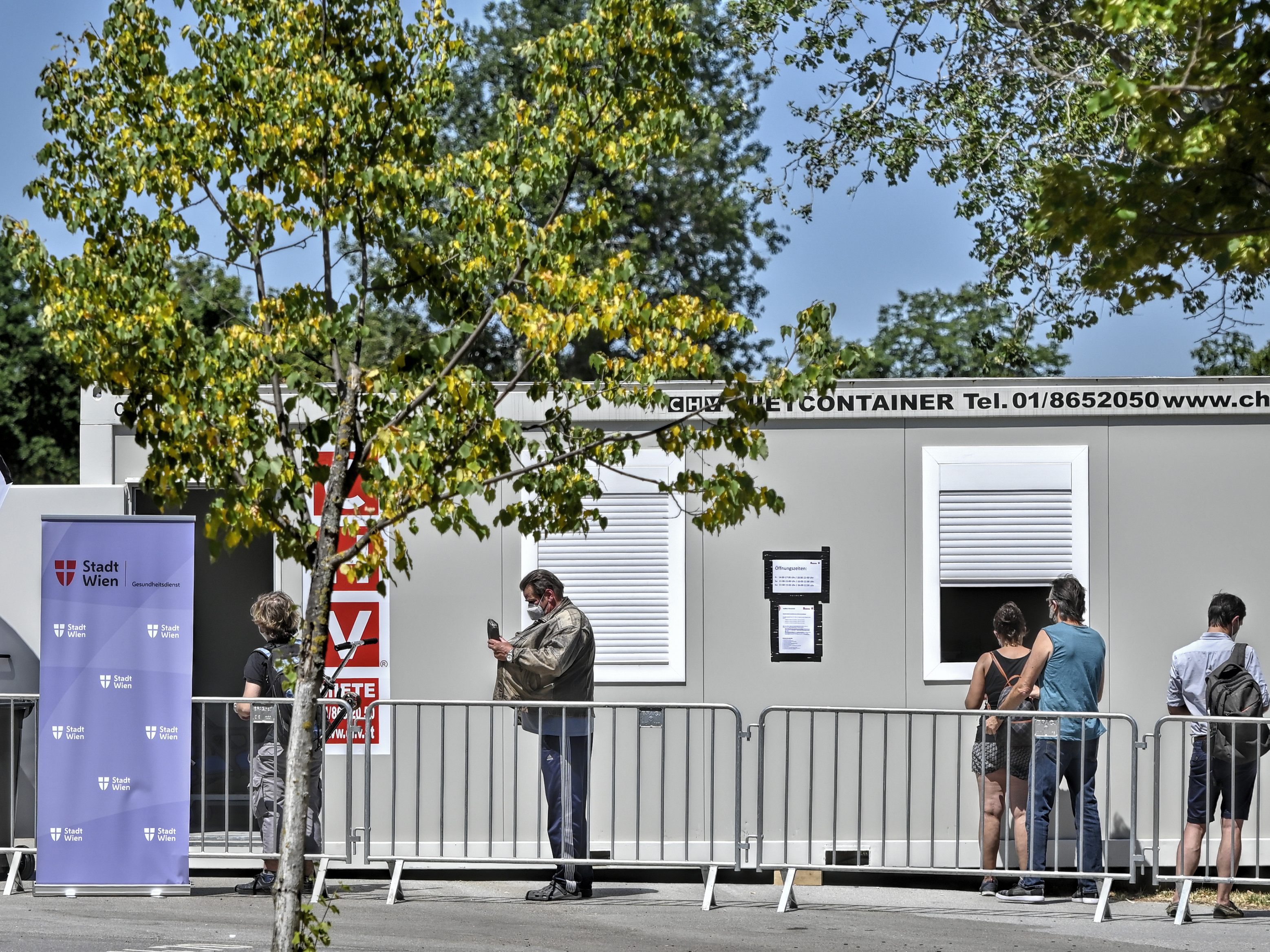 Der Impfcontainer auf der Wiener Donauinsel ist geöffnet.