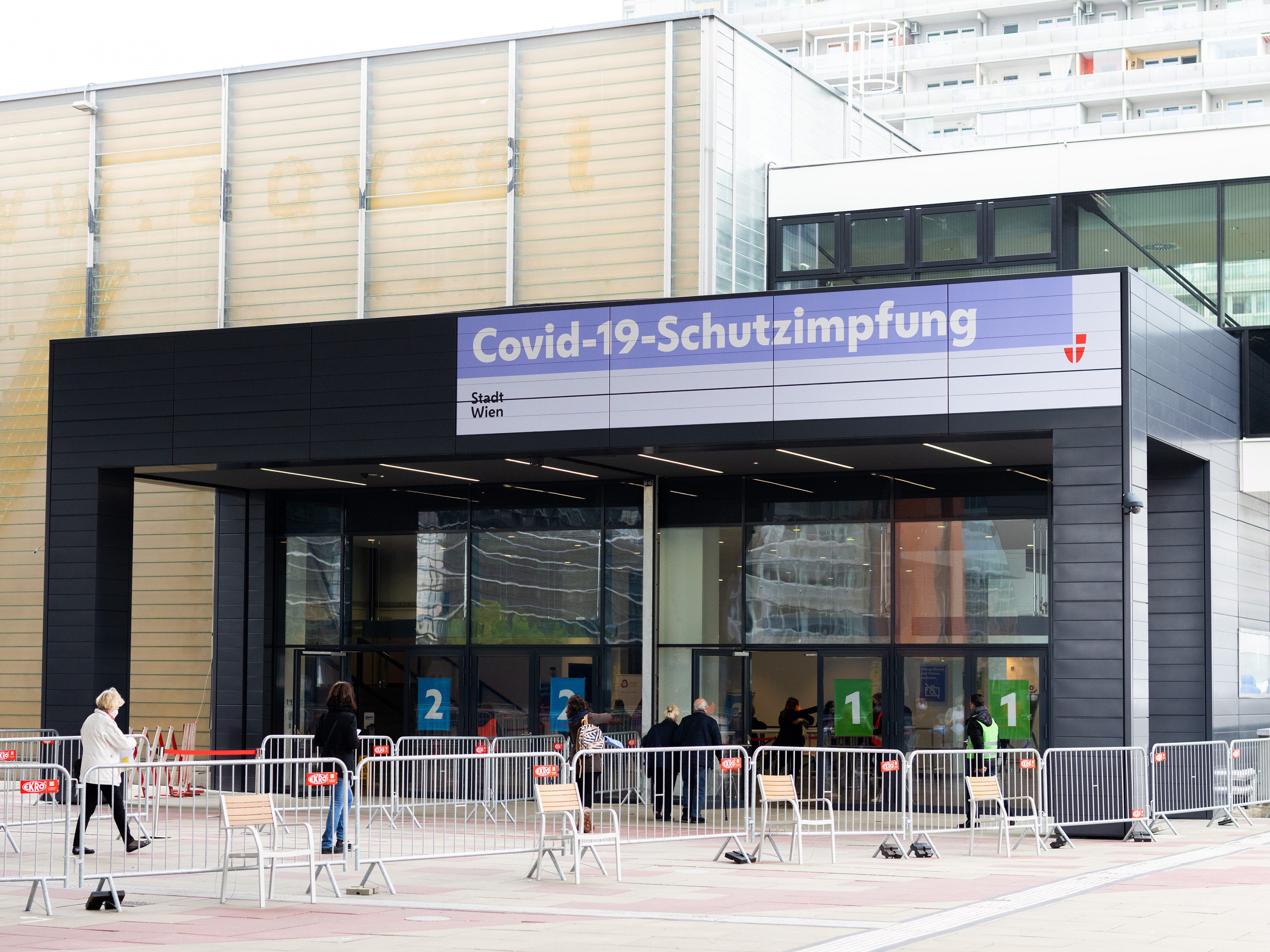 "Die Impfung wirkt also", meinen die NEOS. "Die Impfung wirkt also", meinen die NEOS.