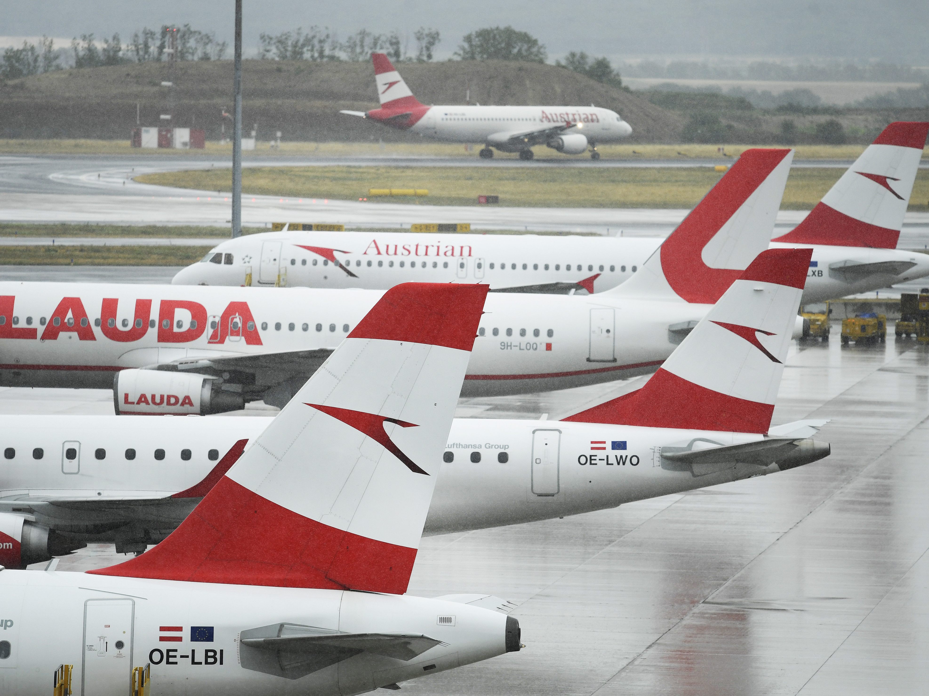 Piloten erhalten 40 Euro brutto für jede tatsächlich geleistete Flugstunde. Piloten erhalten 40 Euro brutto für jede tatsächlich geleistete Flugstunde.