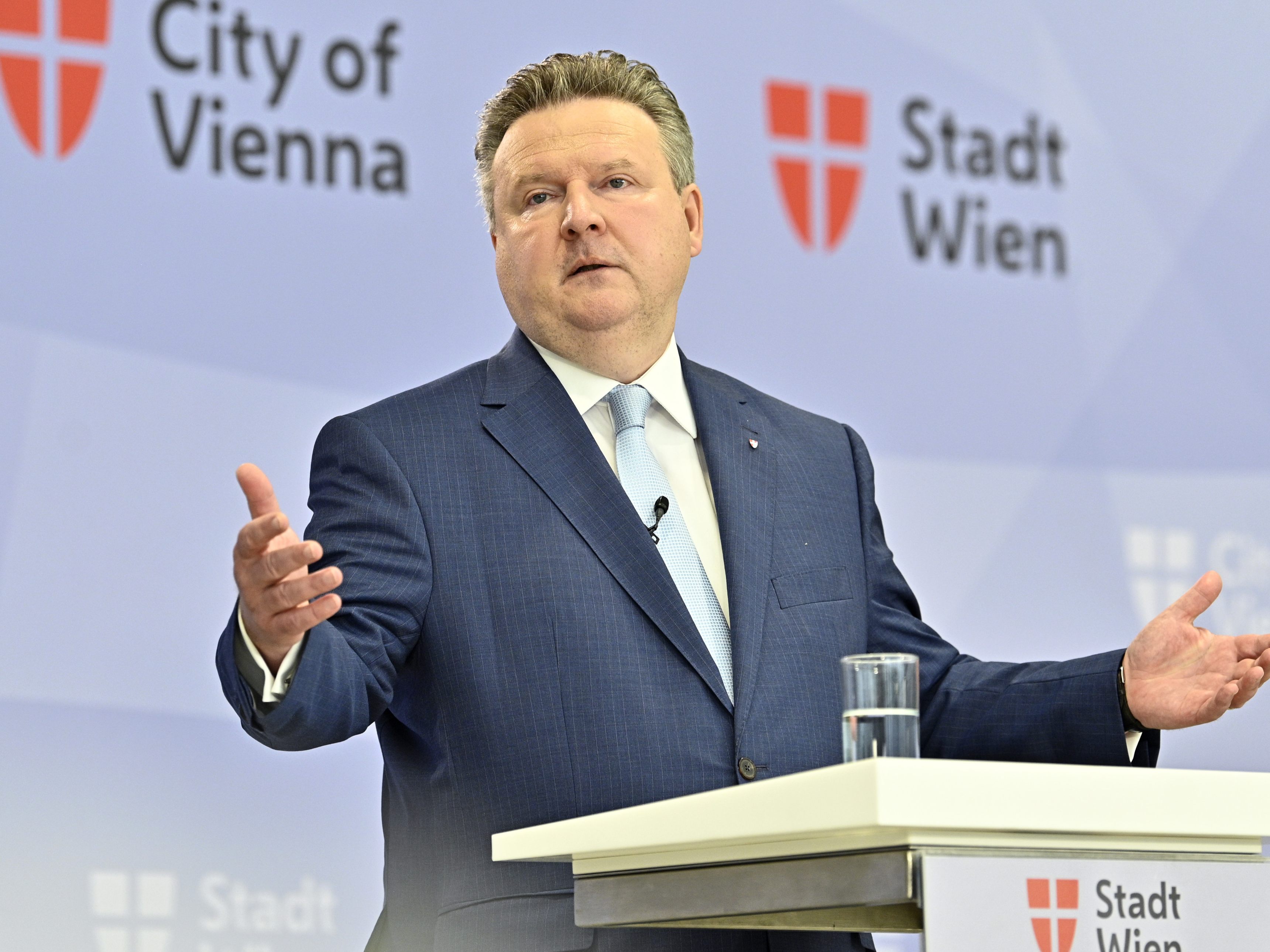 Michael Ludwig hat seine Position zu Afghanistan beschrieben. Michael Ludwig hat seine Position zu Afghanistan beschrieben.