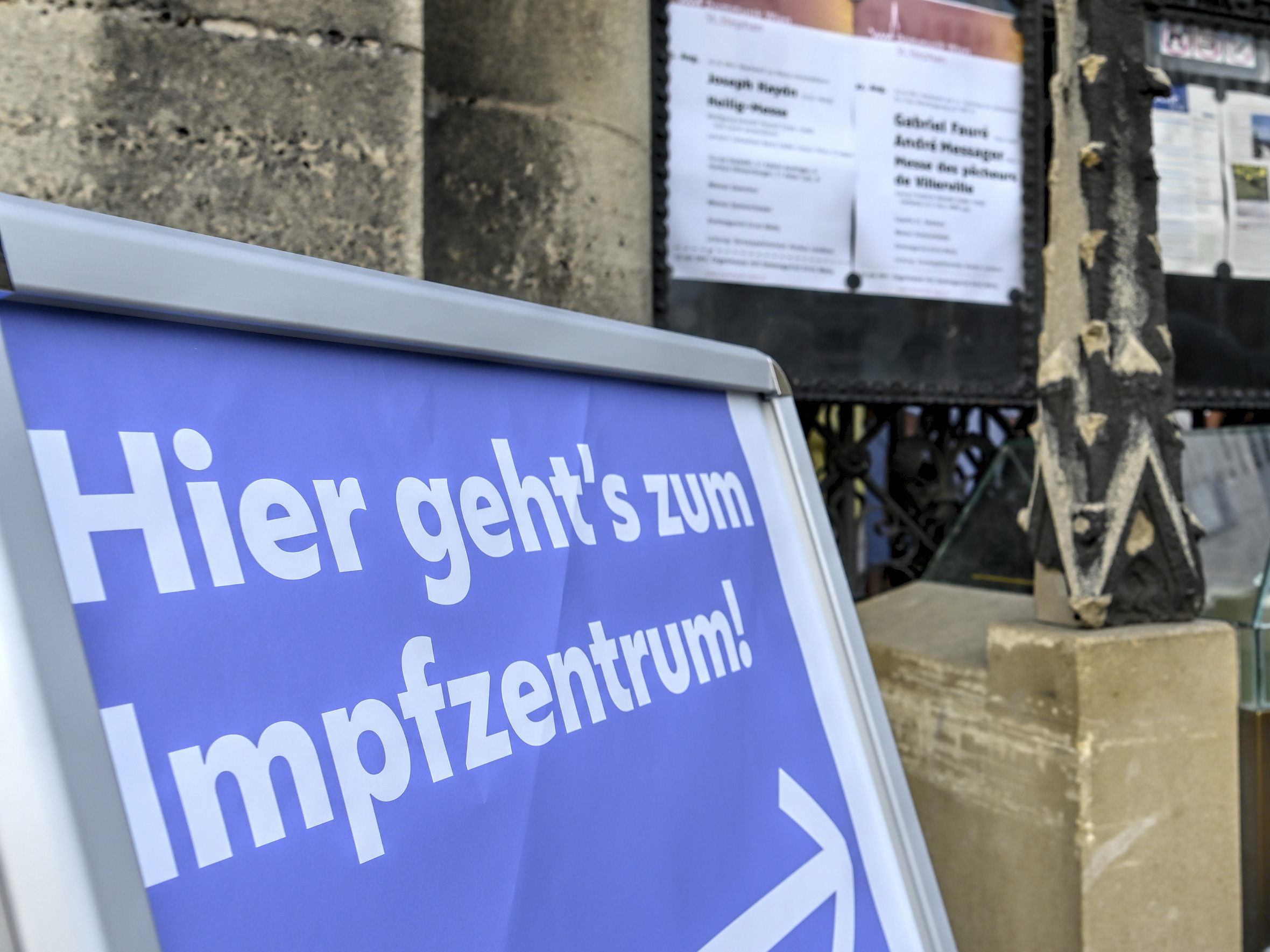 Die Corona-Neuinfektionen sind wieder auf dem Stand von Anfang Mai.