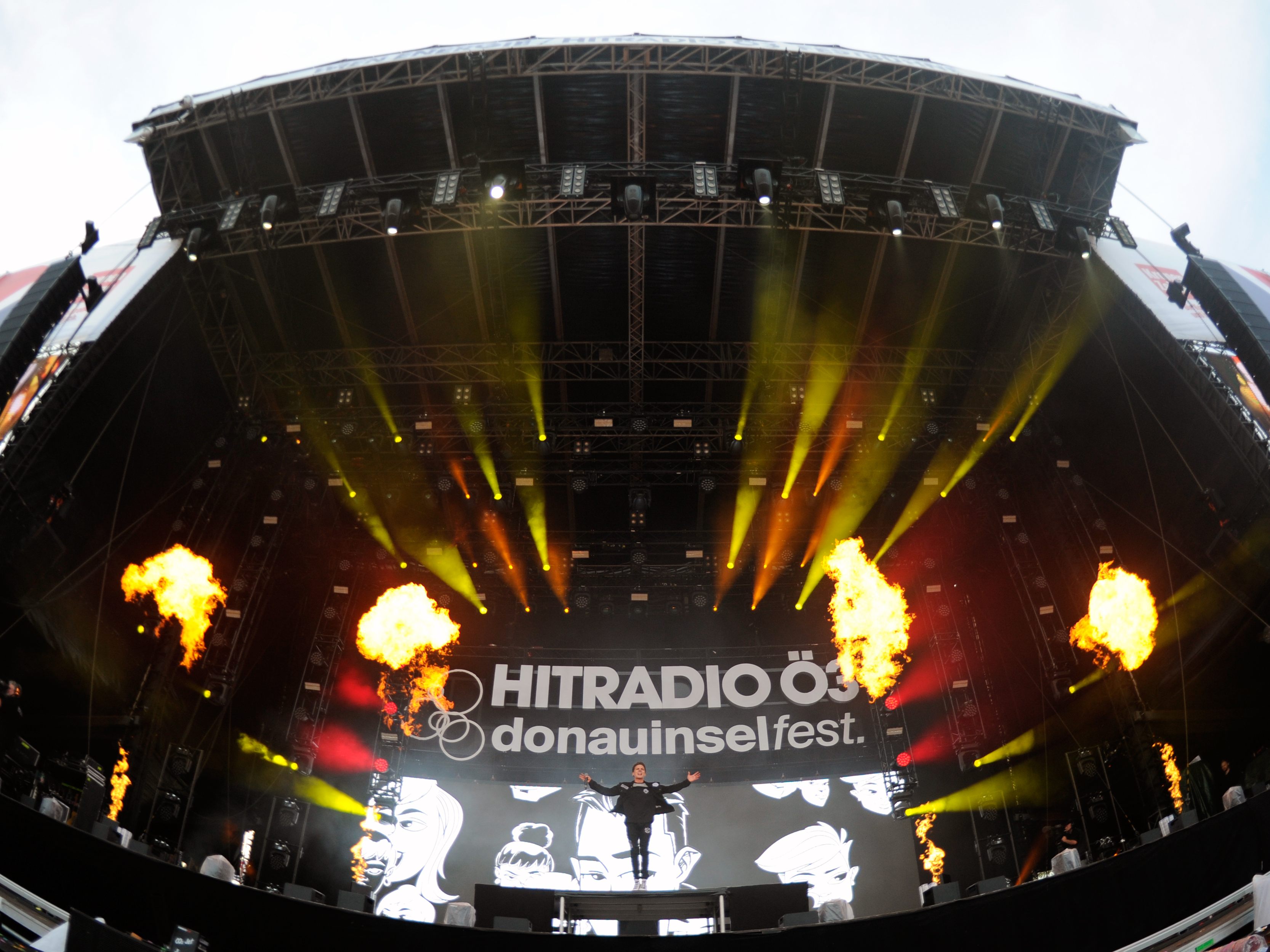 Alle Infos zu Tickets und Zutrittsregeln beim Wiener Donauinselfest 2021. Alle Infos zu Tickets und Zutrittsregeln beim Wiener Donauinselfest 2021.