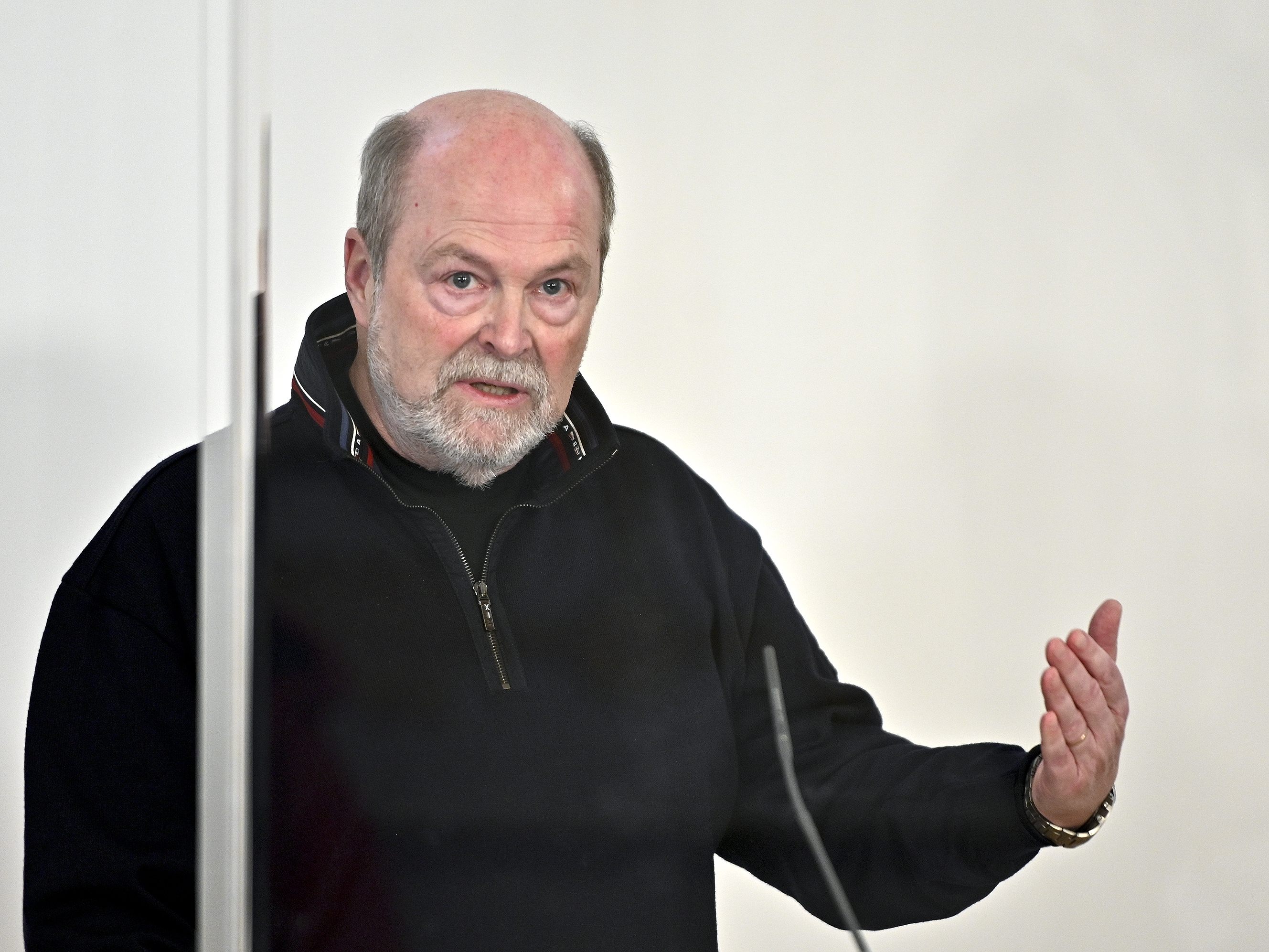 Infektiologe Kollaritsch: "Es gibt kein Argument, dass getestet besser ist als geimpft" Infektiologe Kollaritsch: "Es gibt kein Argument, dass getestet besser ist als geimpft"