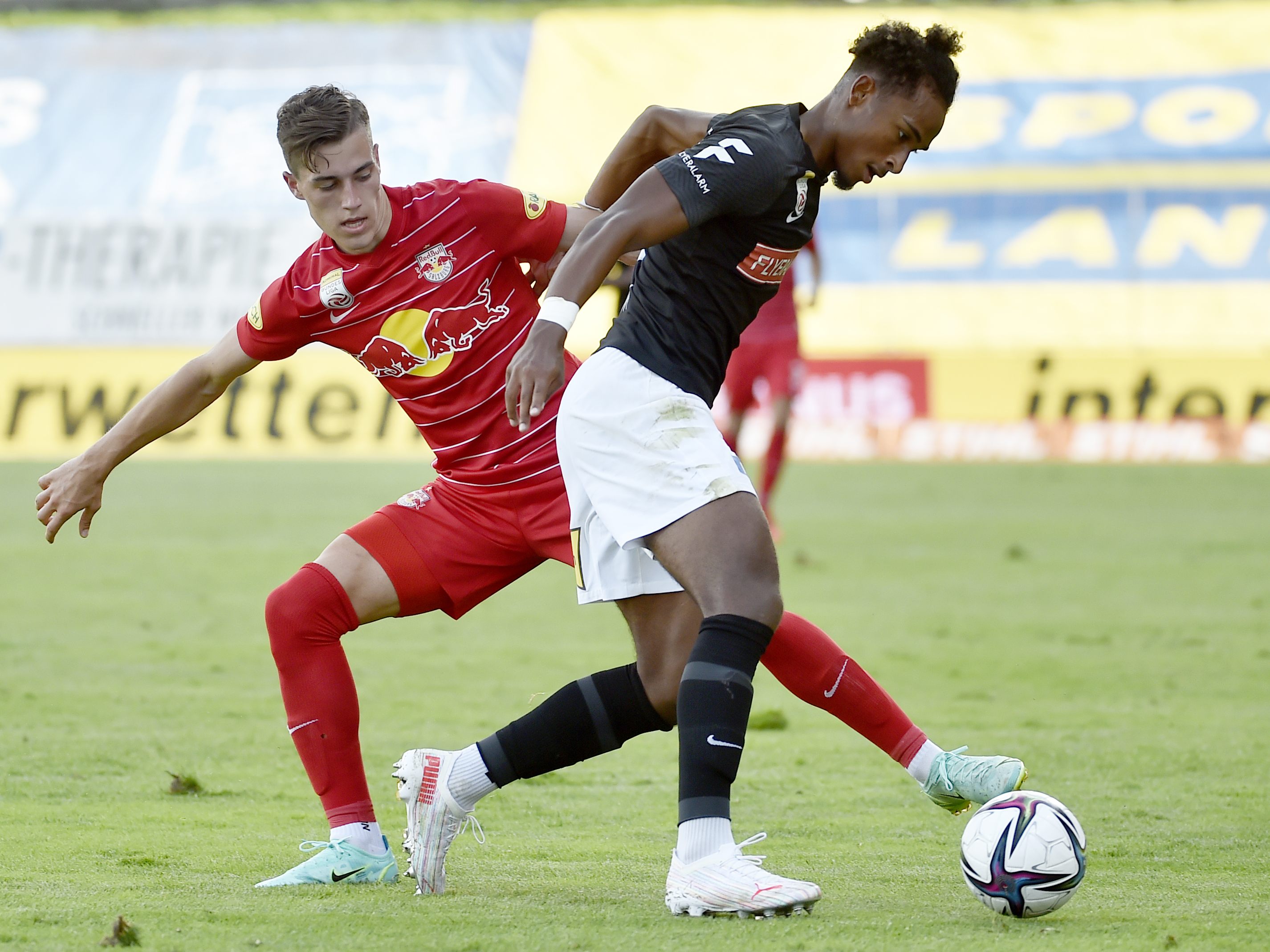 Emanuel Aiwu hat mit dem SK Rapid Wien einen neuen Verein. Emanuel Aiwu hat mit dem SK Rapid Wien einen neuen Verein.