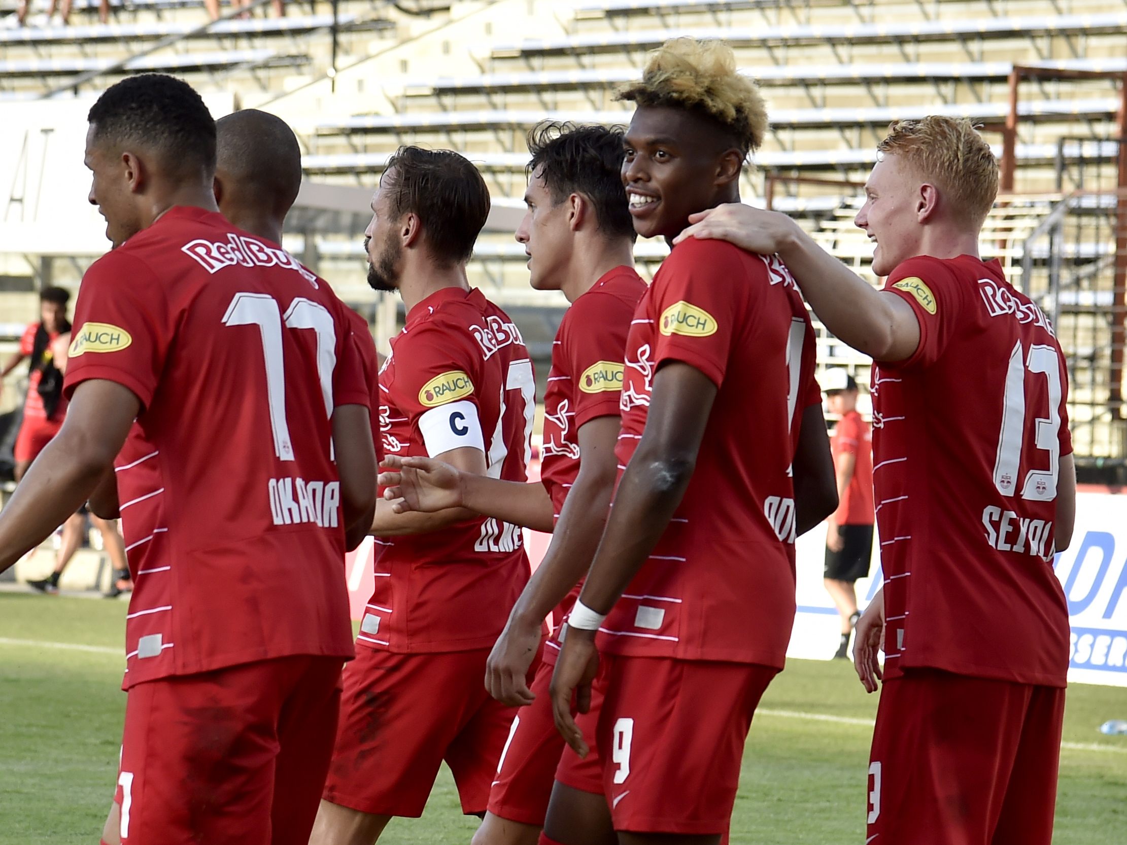 LIVE-Ticker zum Spiel Red Bull Salzburg gegen Austria Klagenfurt ab 17 Uhr. LIVE-Ticker zum Spiel Red Bull Salzburg gegen Austria Klagenfurt ab 17 Uhr.
