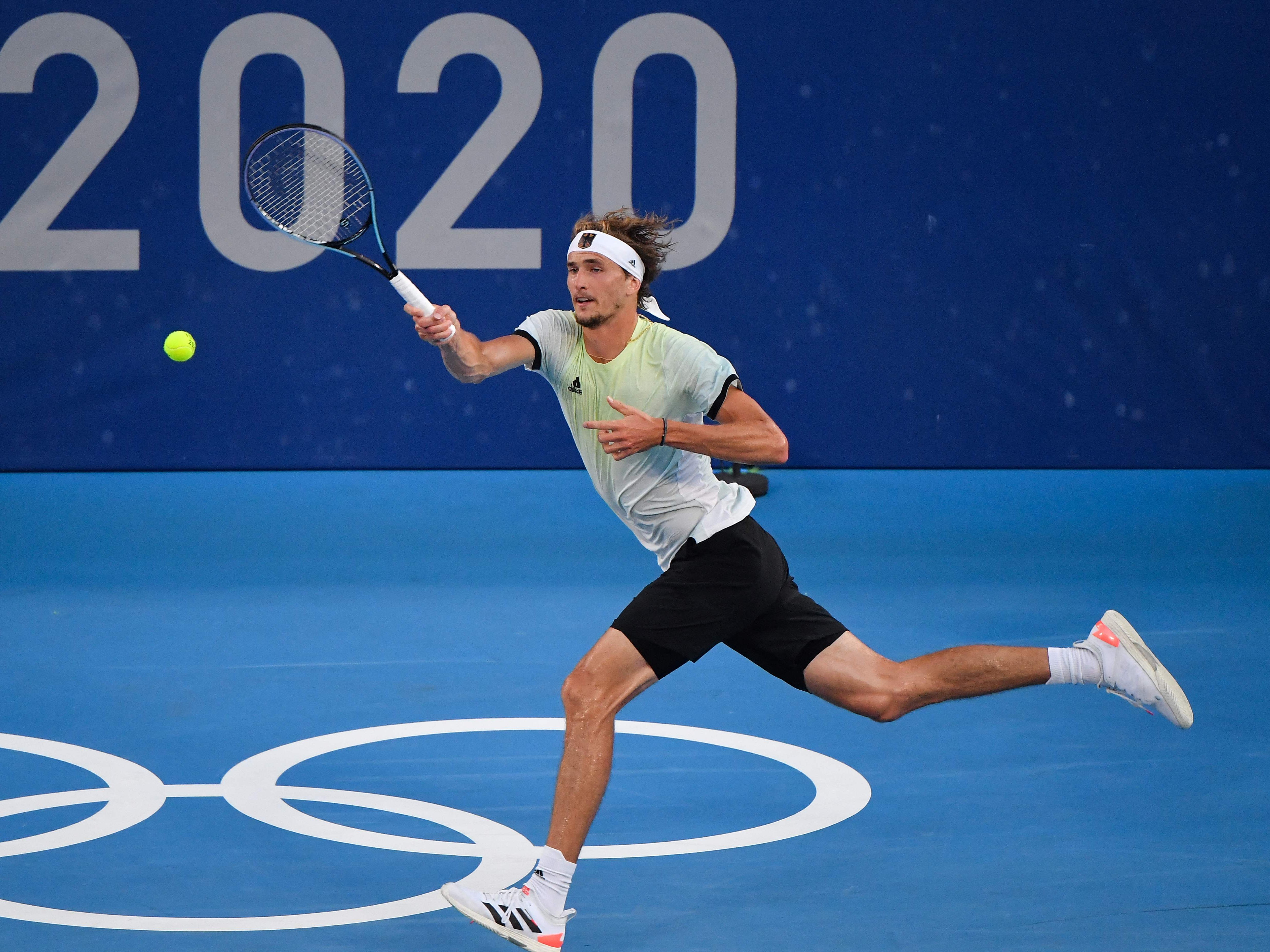 Zverev holte gegen Chatschanow souverän Tennis-Gold. Zverev holte gegen Chatschanow souverän Tennis-Gold.