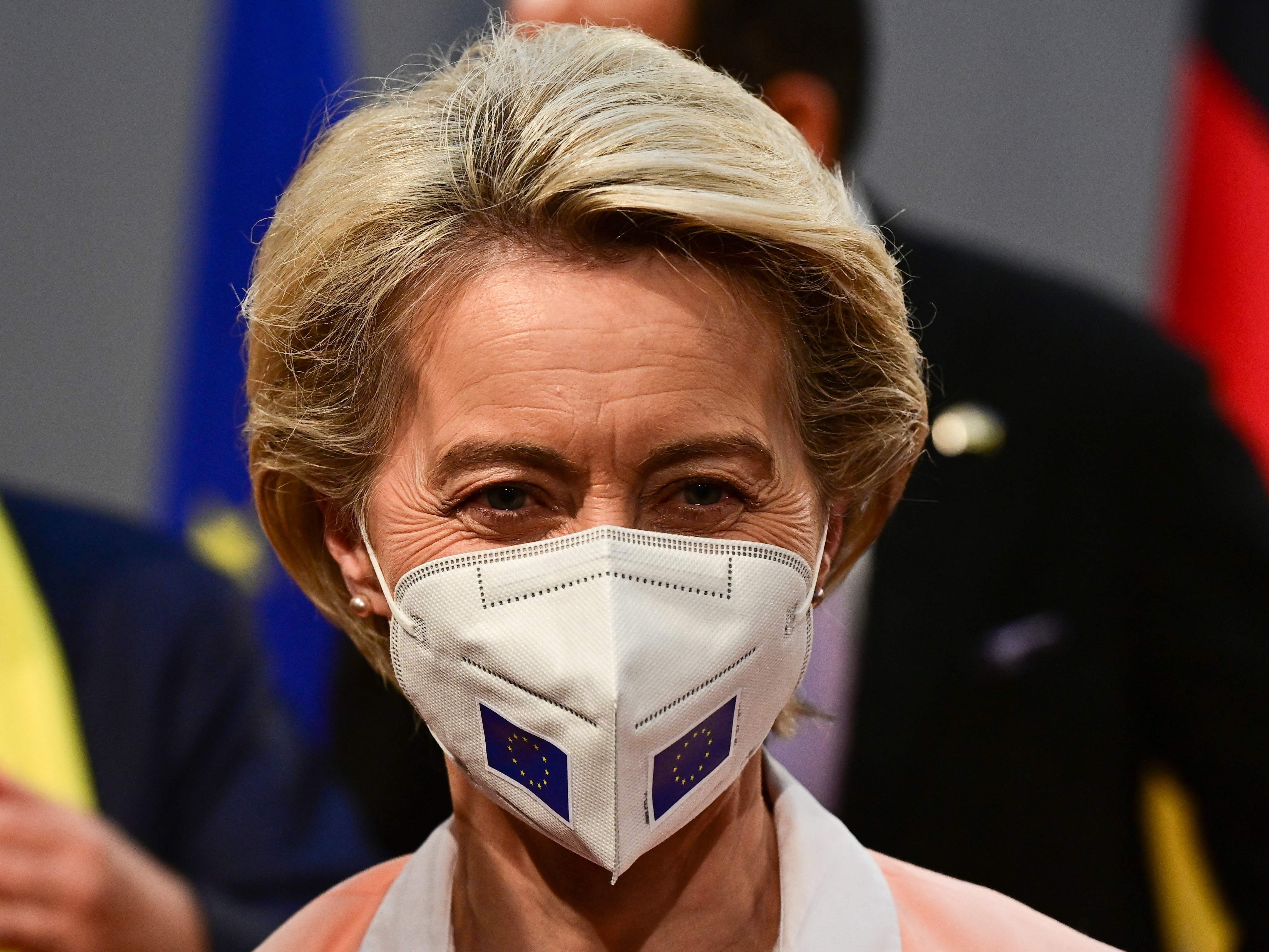 EU-Kommissionspräsidentin Ursula von der Leyen sprach von einer "großen Leistung". EU-Kommissionspräsidentin Ursula von der Leyen sprach von einer "großen Leistung".