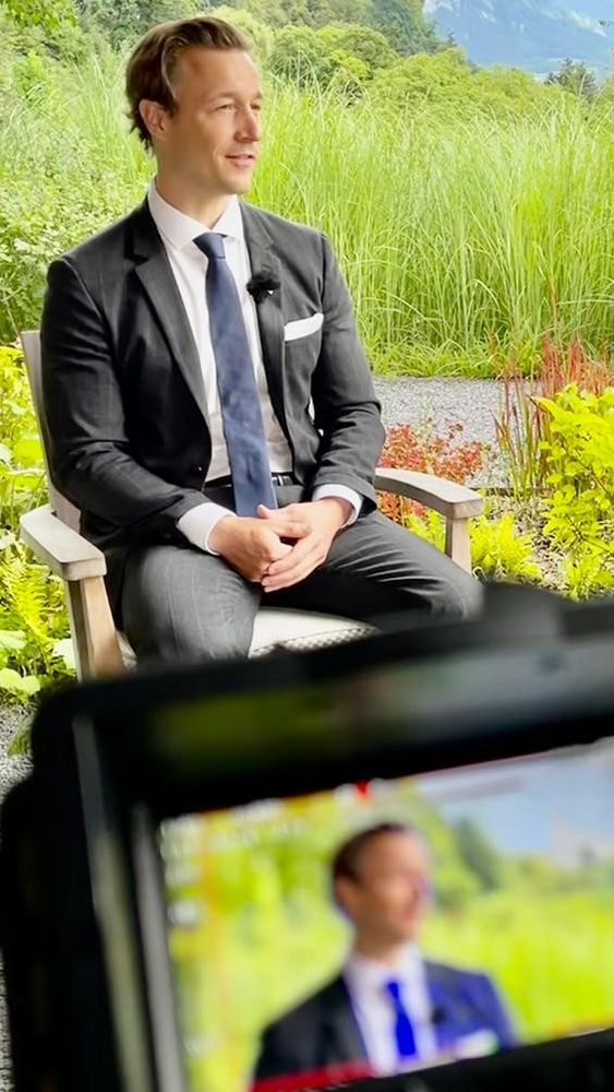 Finanzminister Gernot Blümel im Interview mit Hanna Reiner.