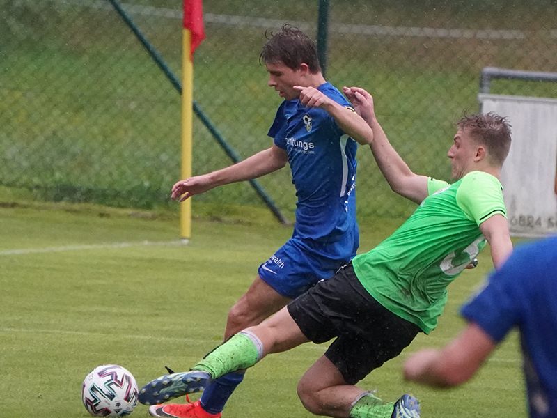 Lukas Cesa klärt in letzter Sekundee
