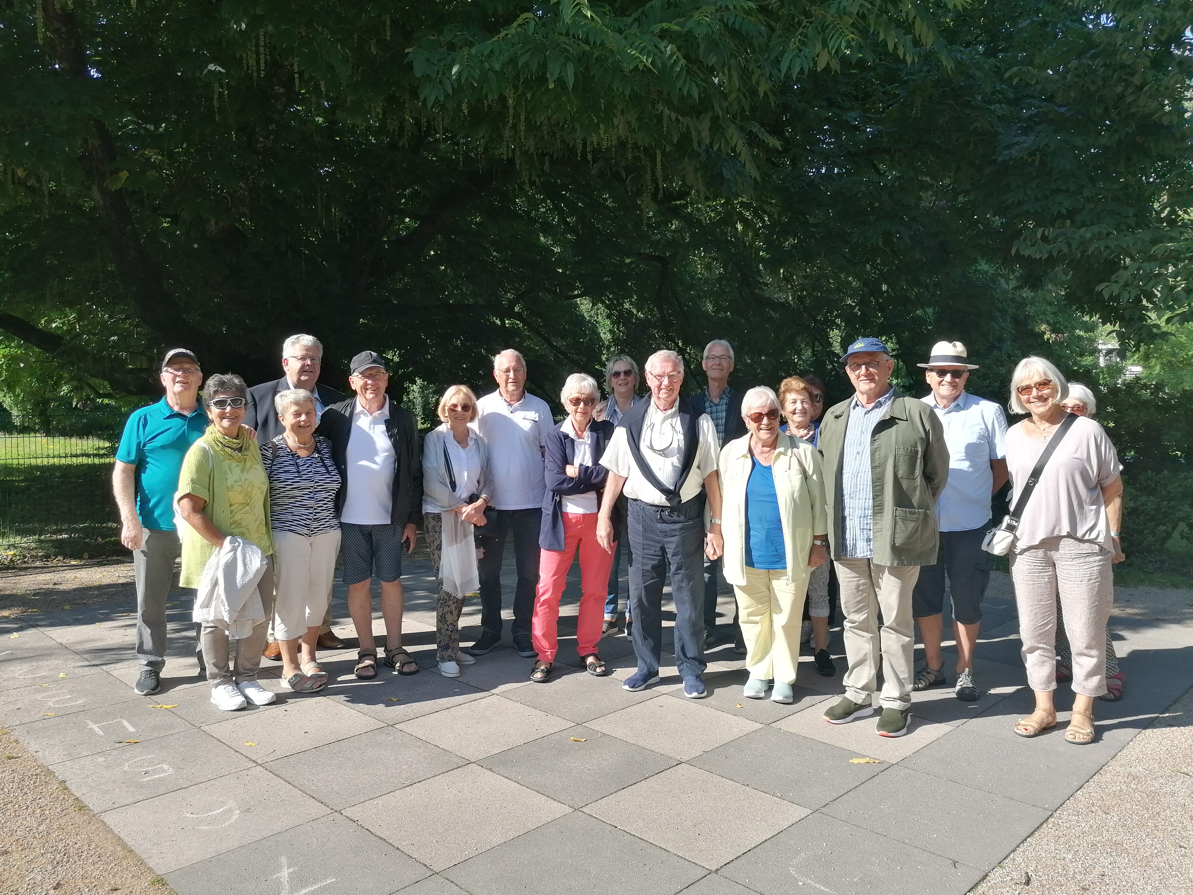 Seniorenbund auf Weintour