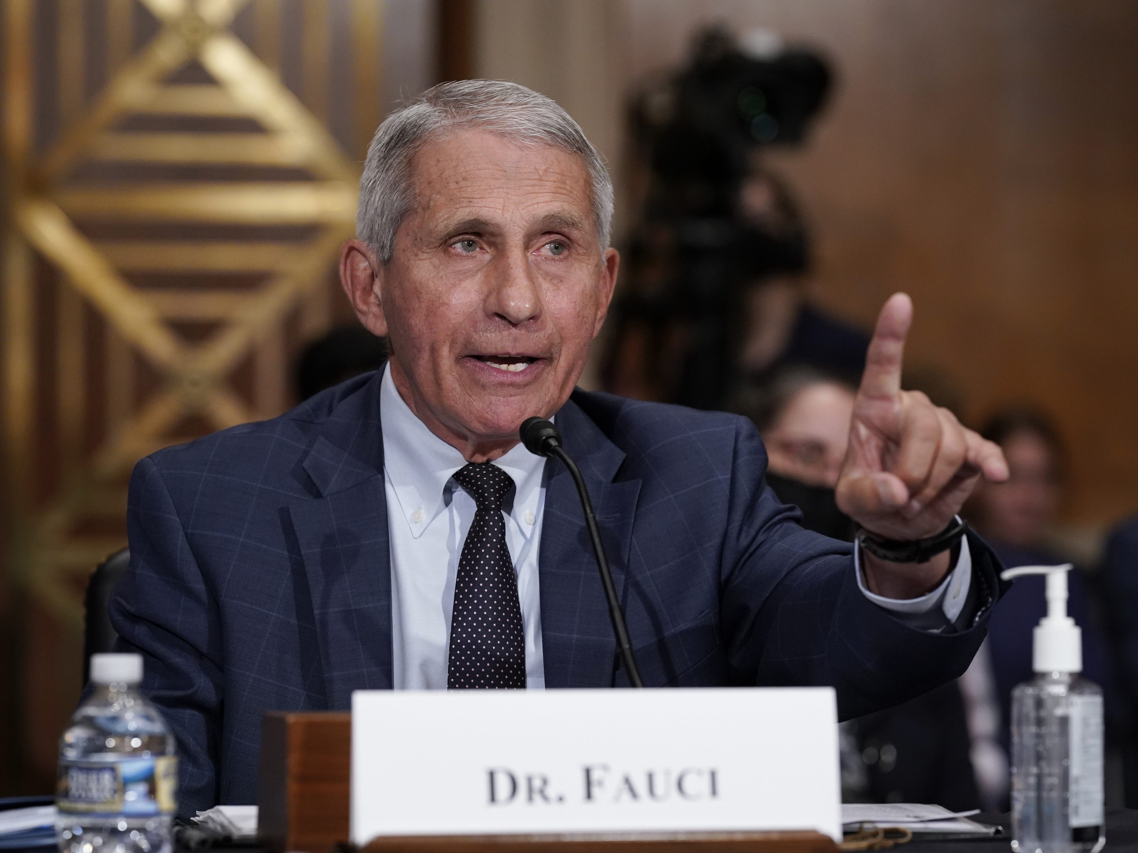 US-Gesundheitsexperte Fauci appelliert an Bevölkerung, sich impfen zu lassen US-Gesundheitsexperte Fauci appelliert an Bevölkerung, sich impfen zu lassen
