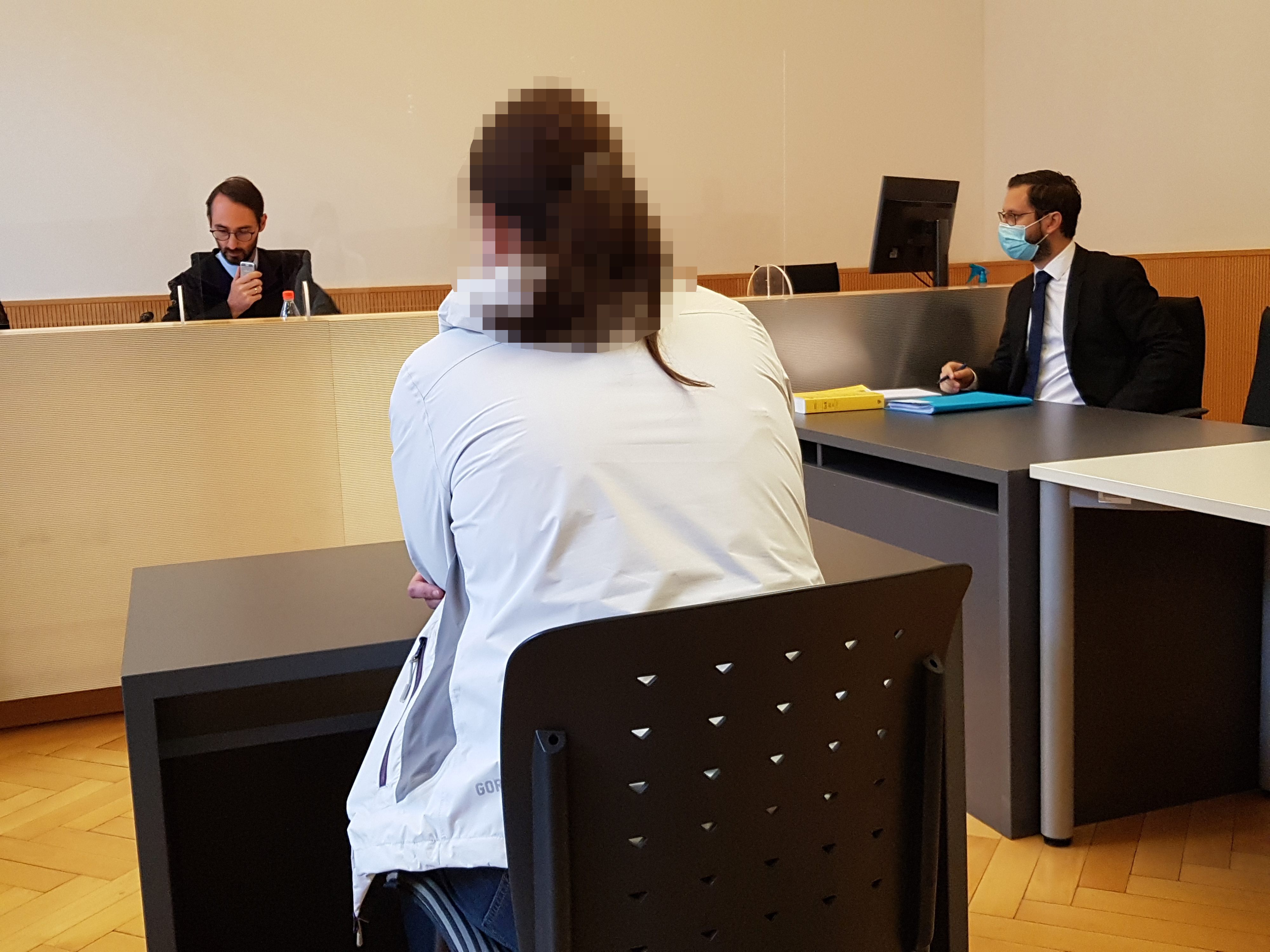 Frau fühlte sich gedemütigt und stach zu