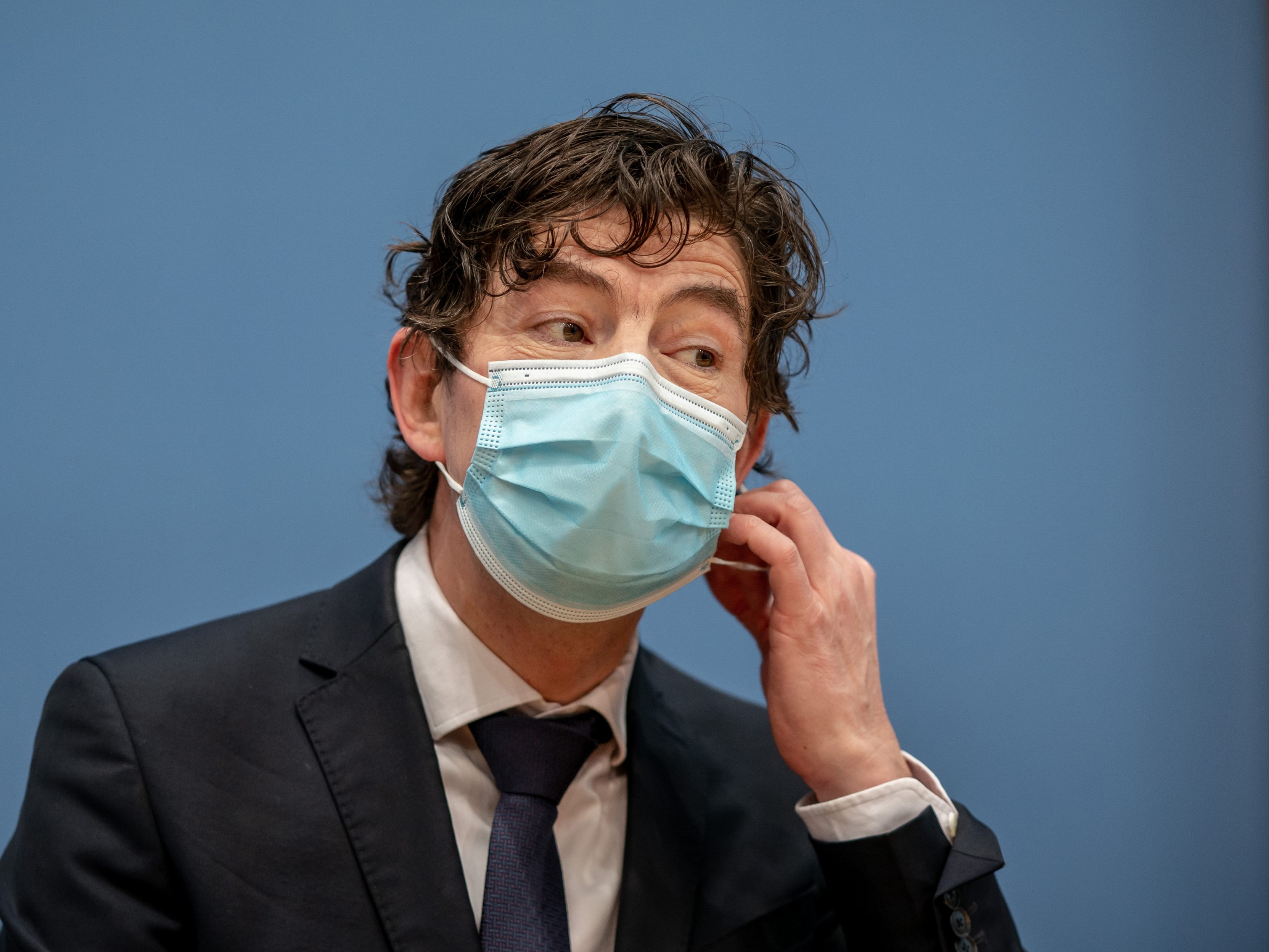 Christian Drosten hält eine dritte Impfung für alle nicht für nötig. Christian Drosten hält eine dritte Impfung für alle nicht für nötig.