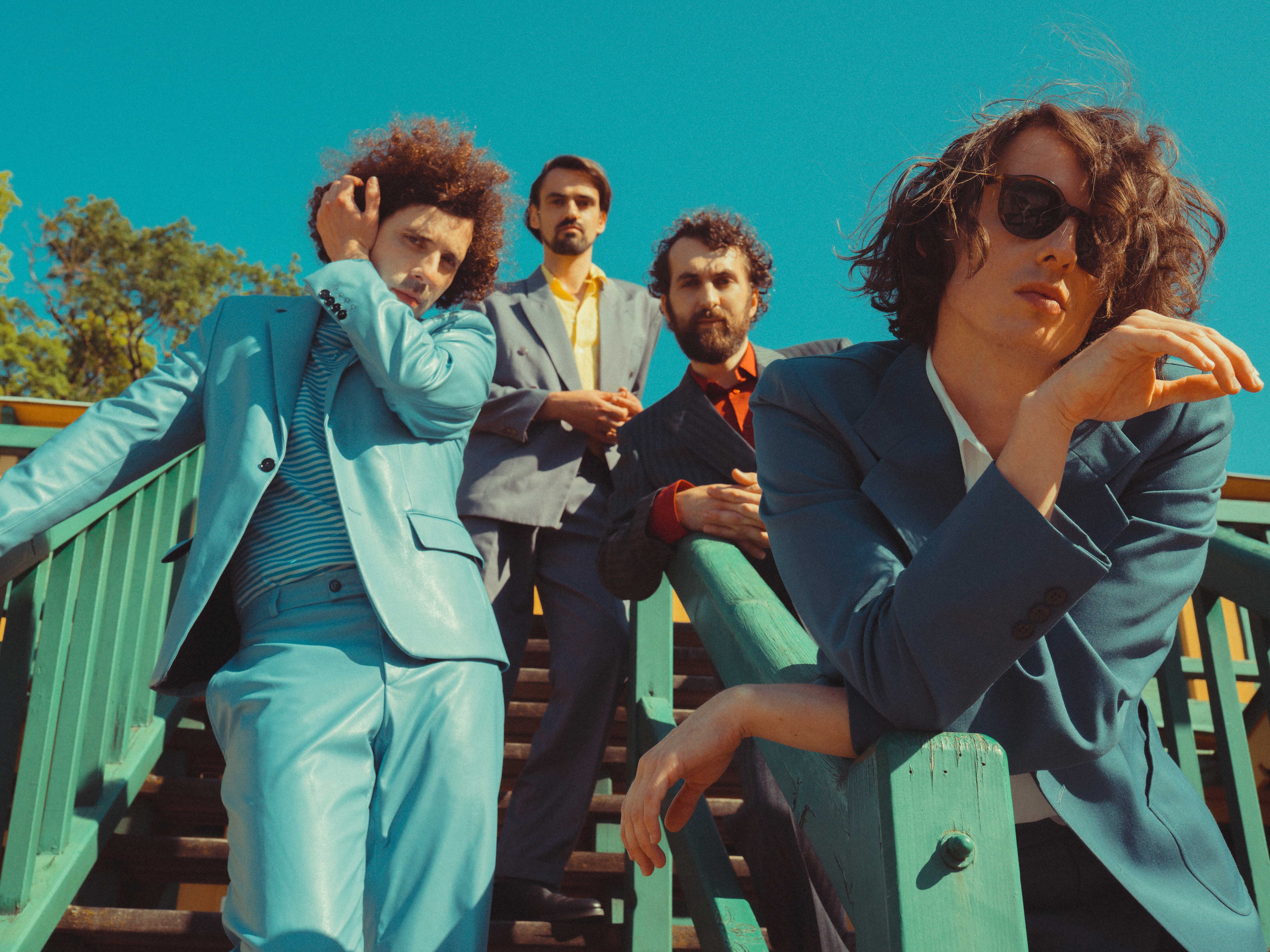 Hearts Hearts eröffnen das Festival.