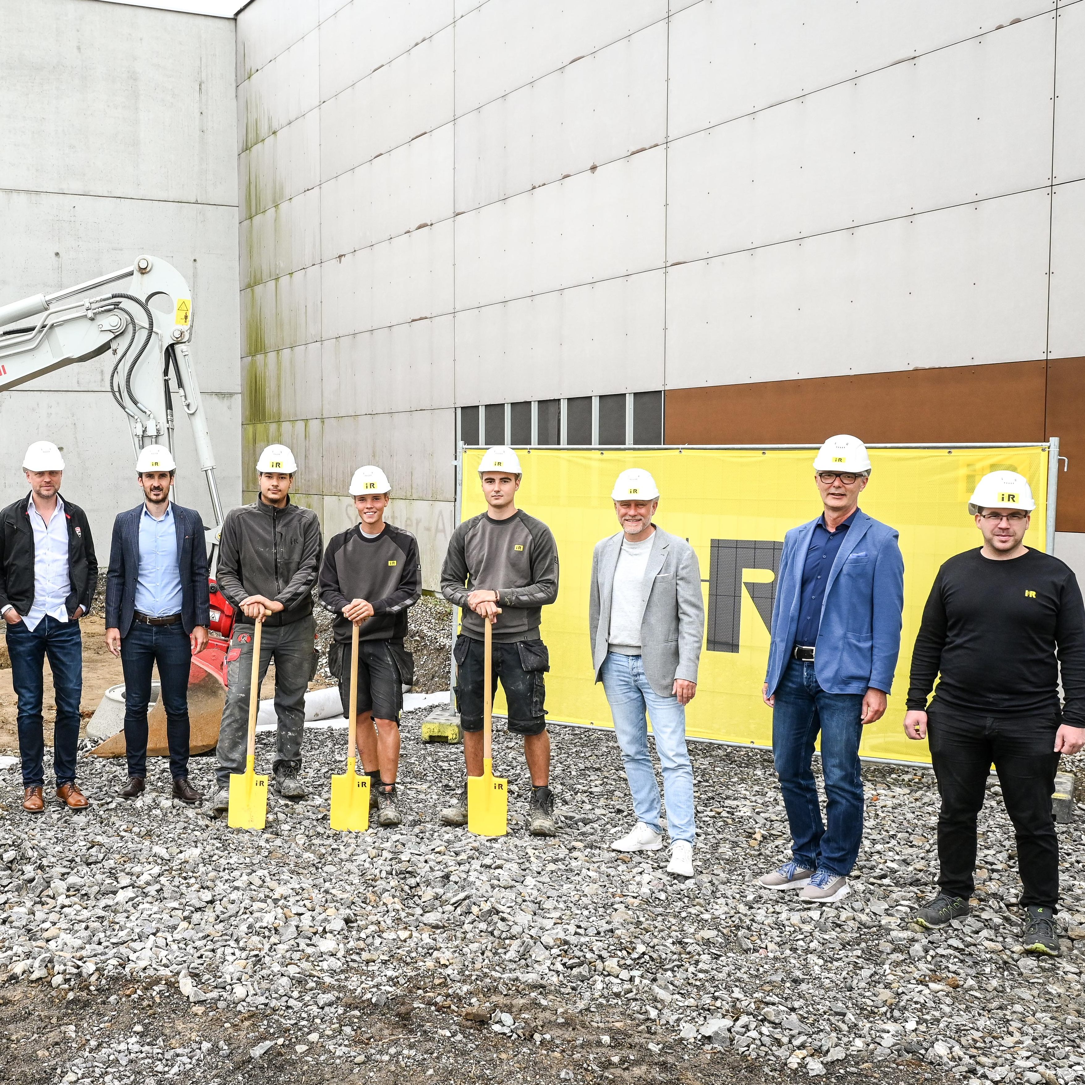 Nachwuchsfachkräfte bauen ihre Ausbildungsstätte selbst