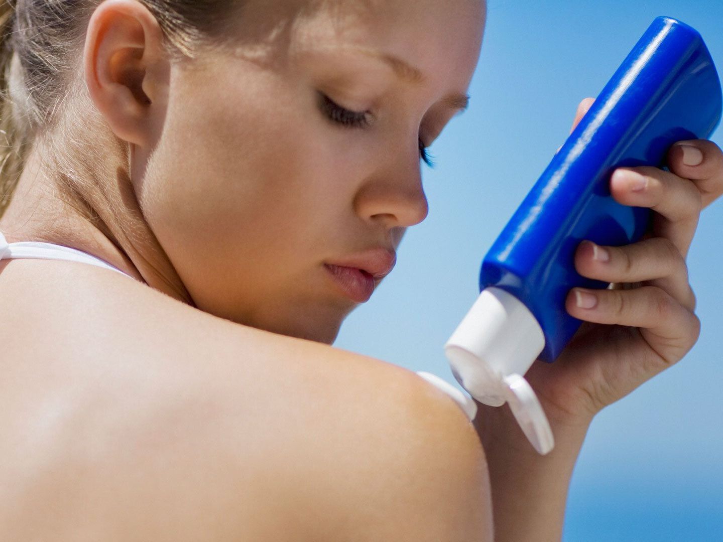 Für sicheres Sonnenbaden sollte man auf den optimalen Schutz achten.