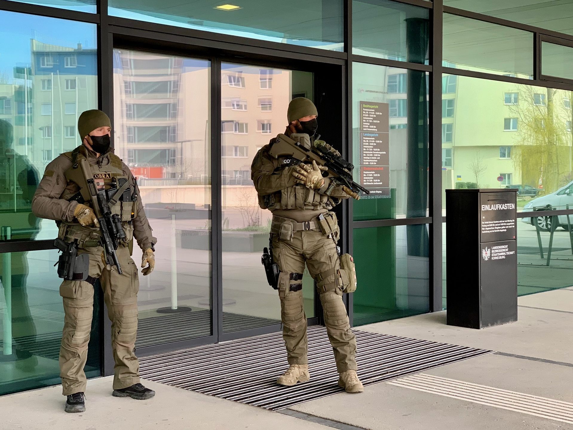 Das Landesgericht in Korneuburg war streng bewacht.