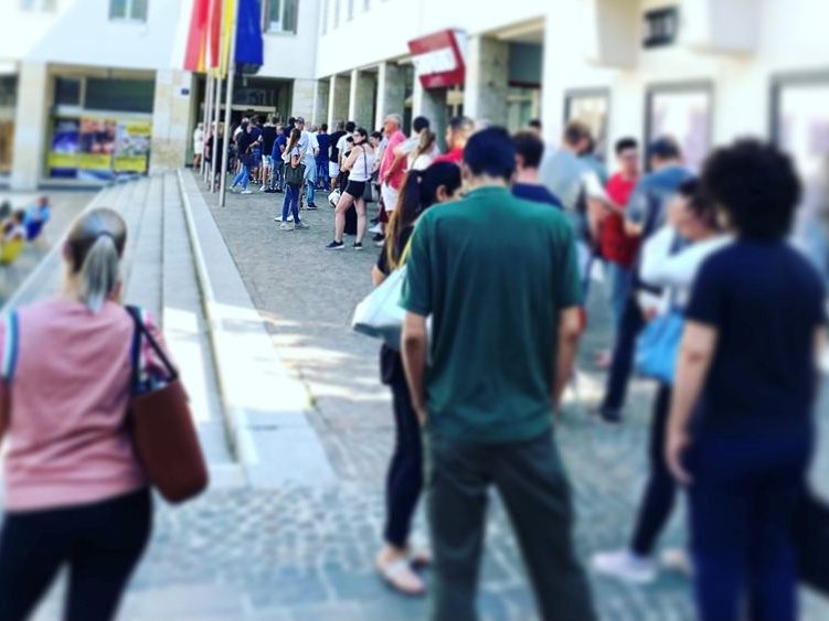 Großer Andrang beim Villacher Sommerspritzer.