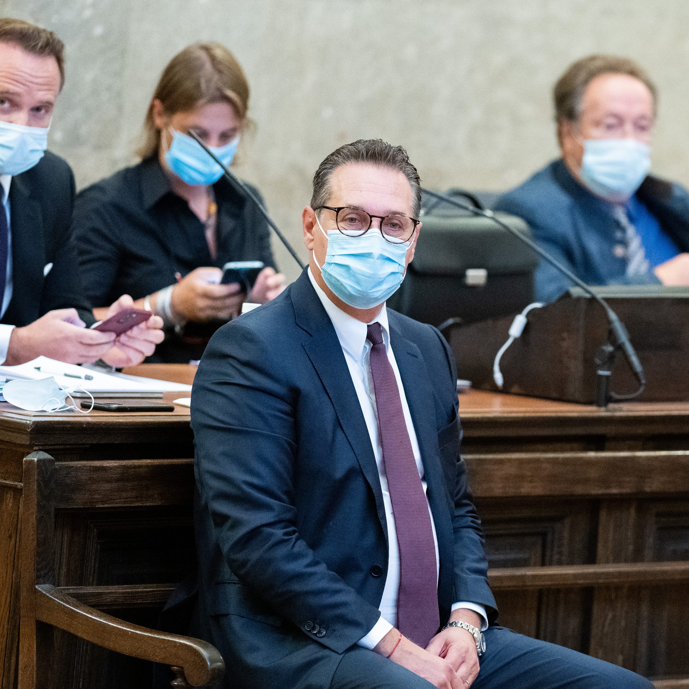 HC Strache erhält 15 Monate bedingte Haft.