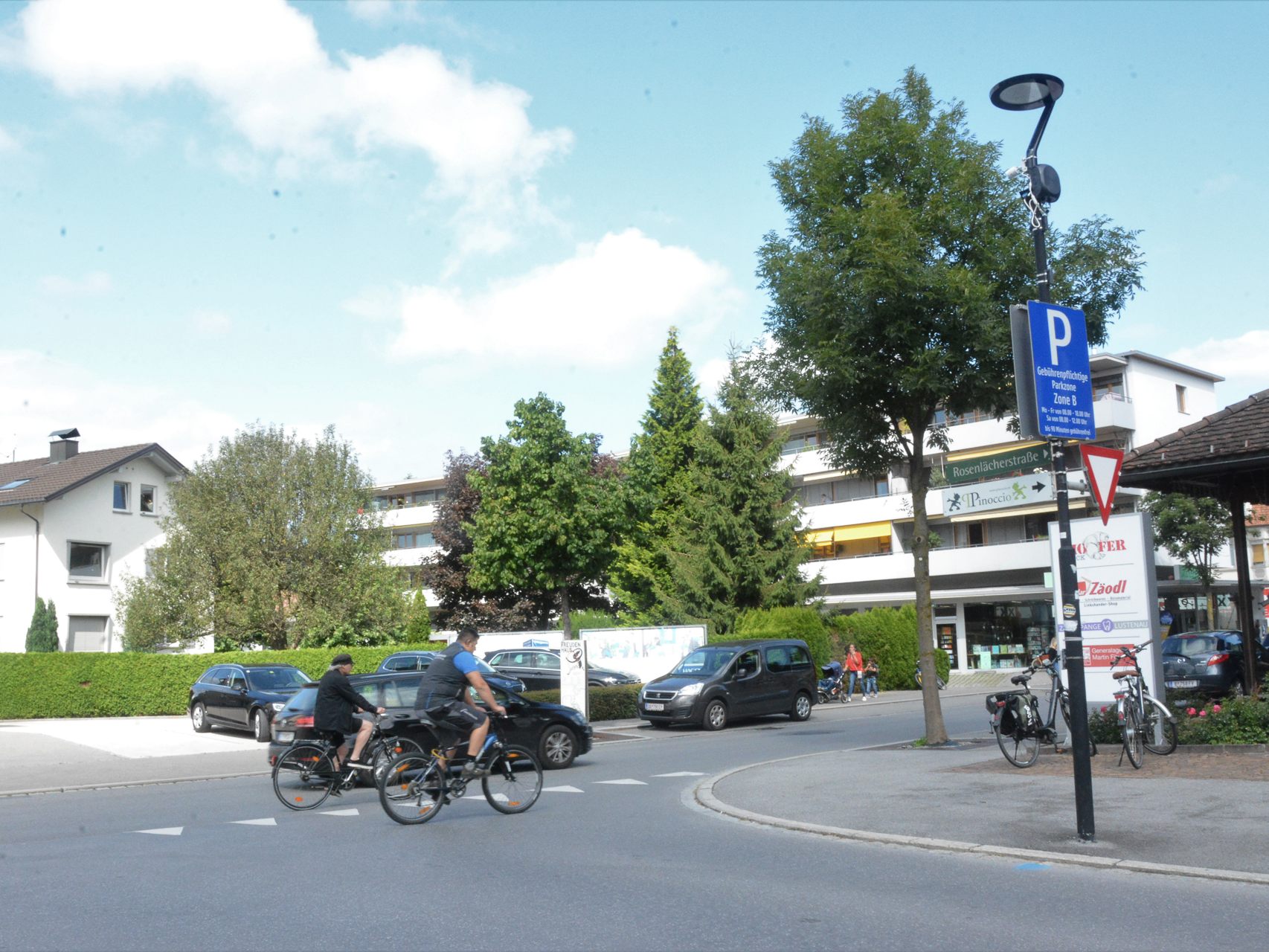 Die Marktgemeinde Lustenau analysiert ab Herbst den Verkehrsfluss im Ort. Gestartet wird mit der Datenerhebung in der Holz- und Maria-Theresien-Straße. Die Marktgemeinde Lustenau analysiert ab Herbst den Verkehrsfluss im Ort. Gestartet wird mit der Datenerhebung in der Holz- und Maria-Theresien-Straße.