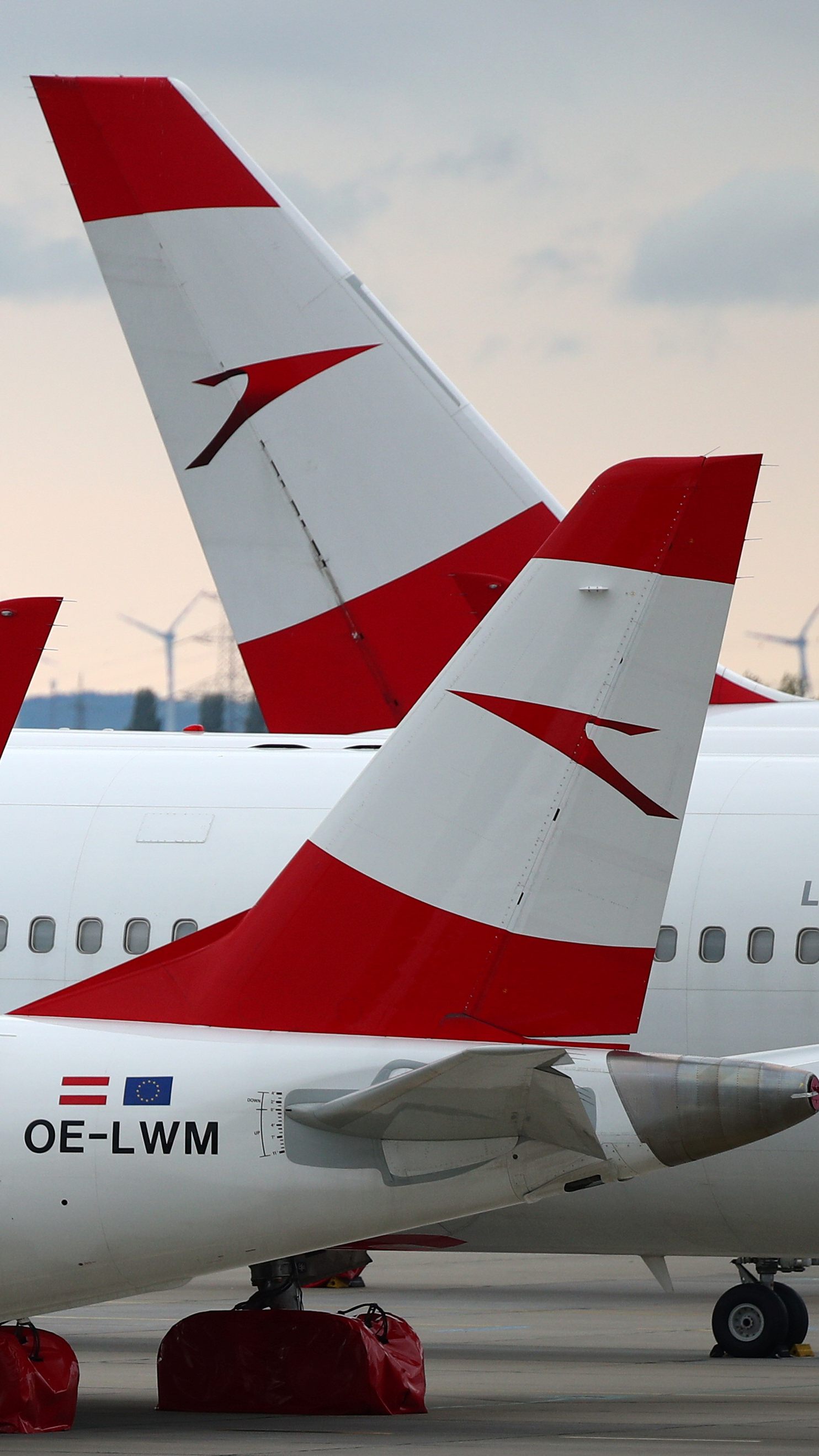 Viele AUA-Flüge mussten in der Coronakrise am Boden bleiben. Die Kunden haben zum Teil ihre Ticketpreise noch immer nicht erstattet bekommen.