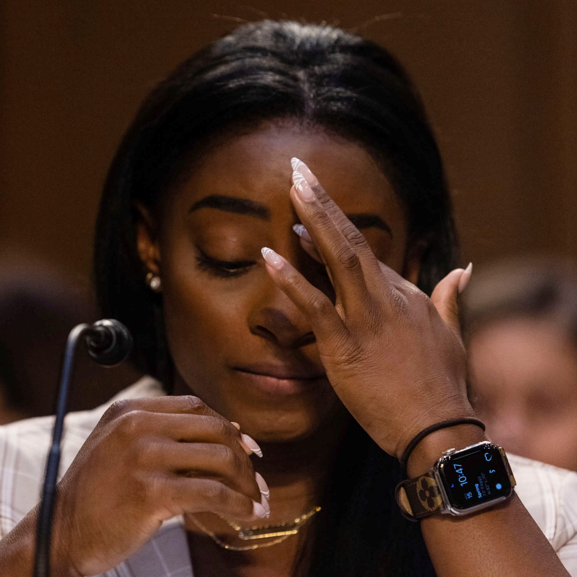 Olympiasiegerin Simone Biles sagte vor dem Ausschuss aus.