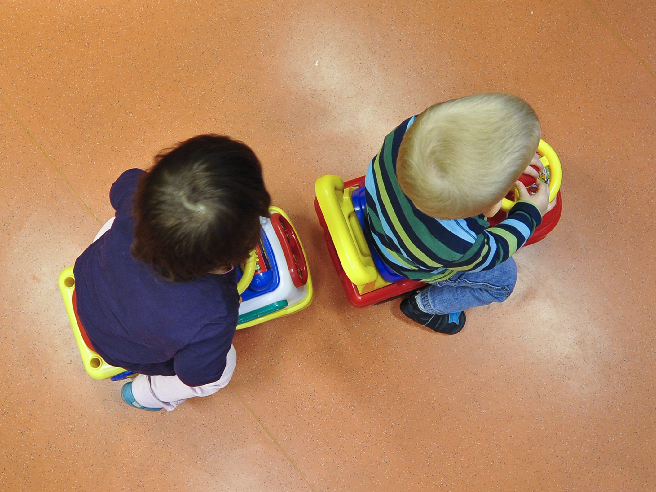 Man will auf mangelnde Ressourcen für die Kinderbetreuung aufmerksam machen.