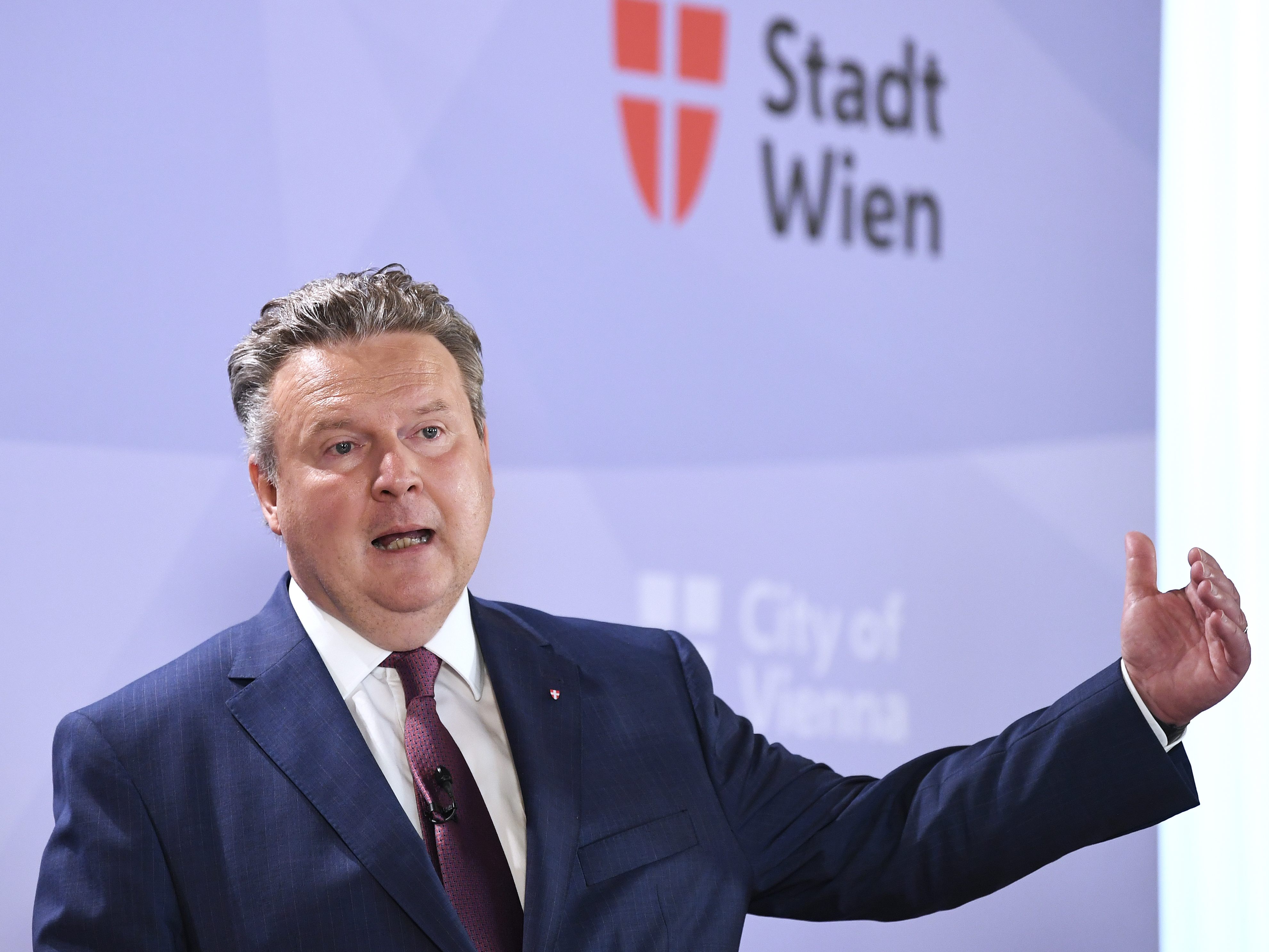 Corona-Maßnahmen: Ludwig sieht "Einschwenken auf Wiener Weg". Corona-Maßnahmen: Ludwig sieht "Einschwenken auf Wiener Weg".