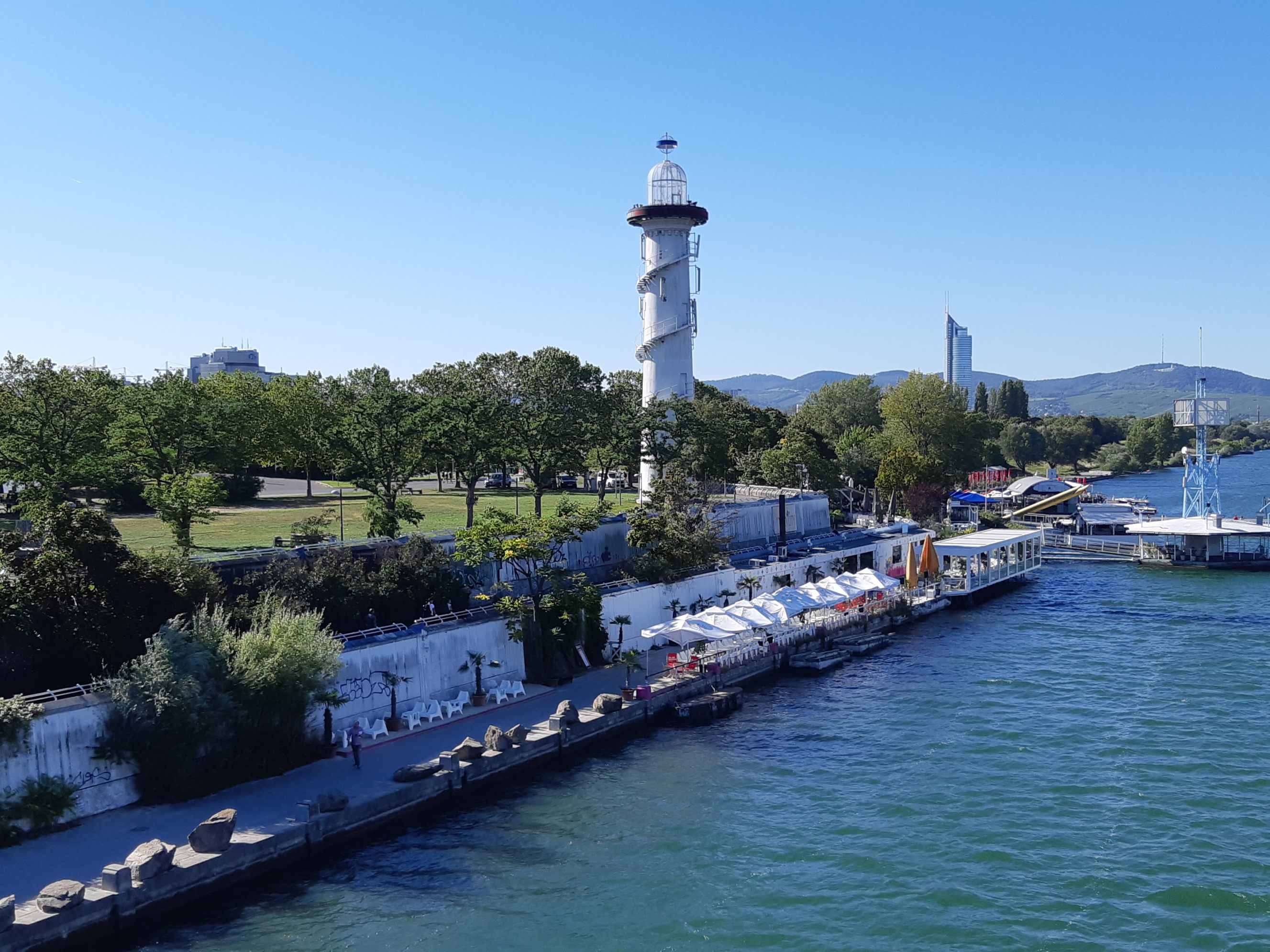 Die "Sunken City" auf der Wiener Donauinsel soll neu gestaltet werden. Es soll weniger Gastronomie und mehr Grünflächen geben. Die "Sunken City" auf der Wiener Donauinsel soll neu gestaltet werden. Es soll weniger Gastronomie und mehr Grünflächen geben.