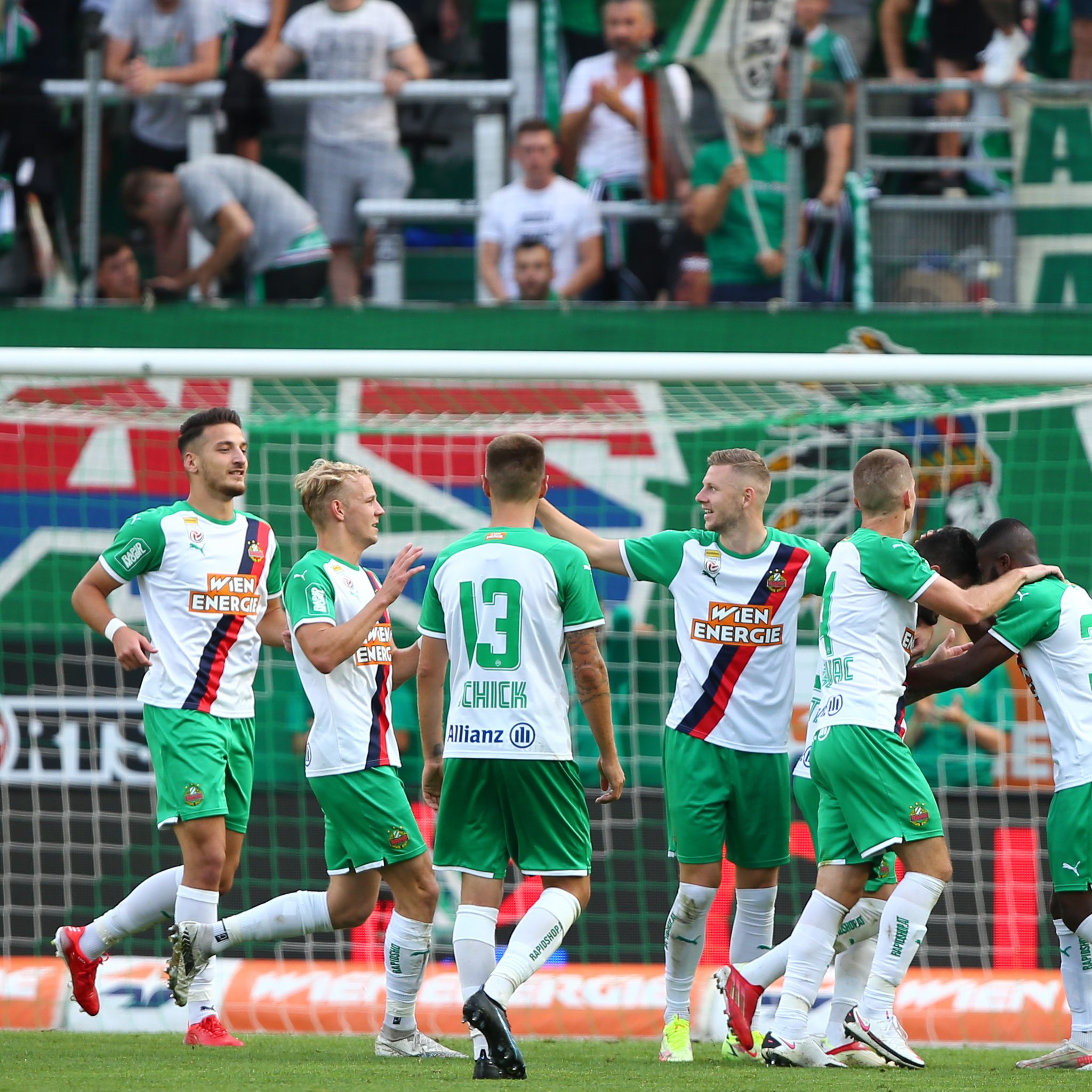 LIVE-Ticker zum Spiel RB Salzburg gegen Rapid Wien ab 17.00 Uhr.