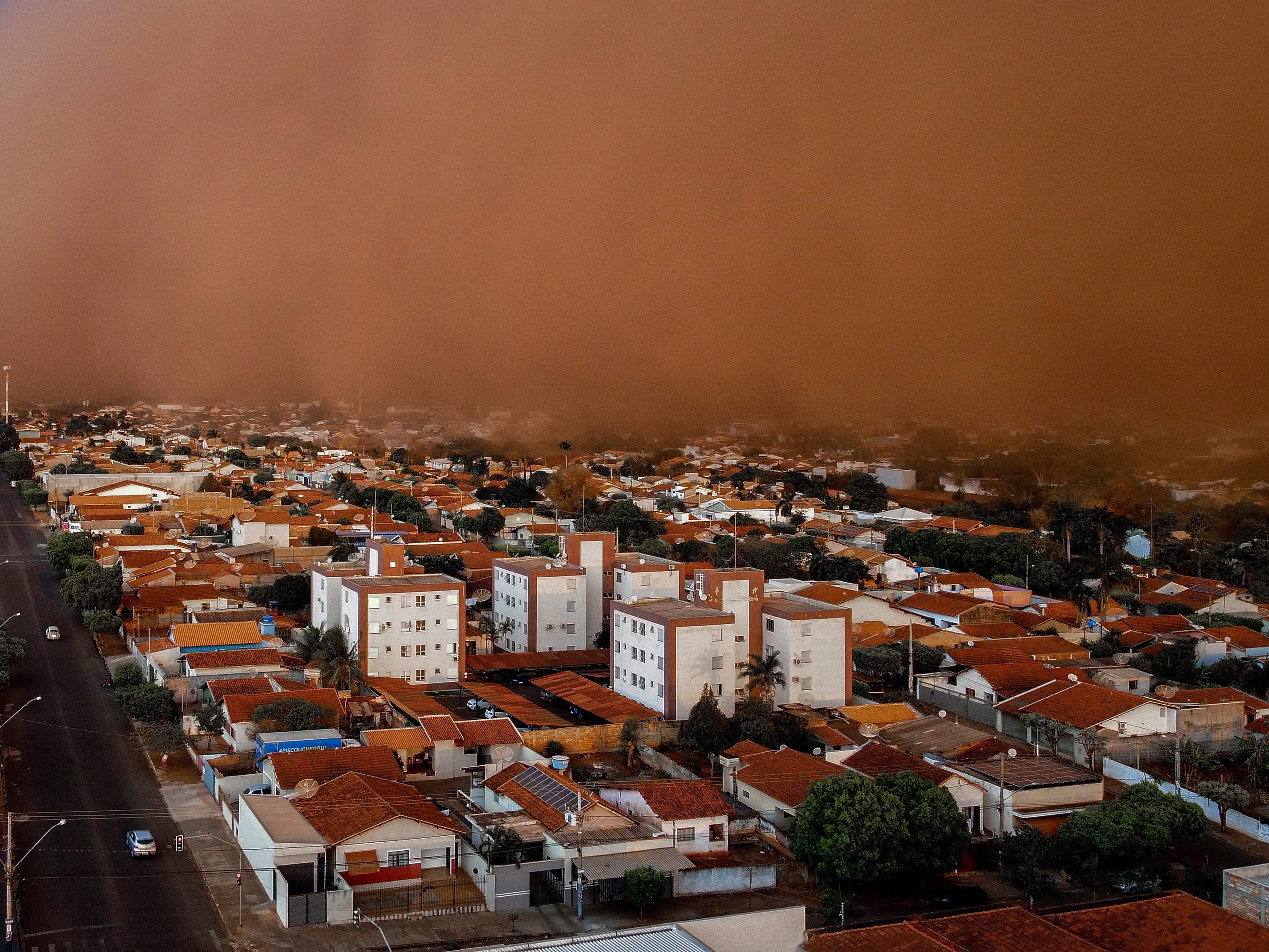 Sandsturm über São Paulo