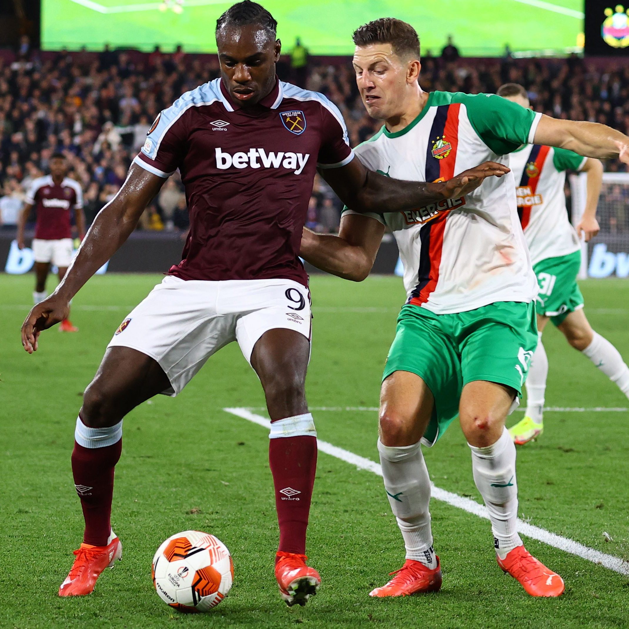 Rapid Wien muss sich gegen West Ham United mit 0:2 geschlagen geben.